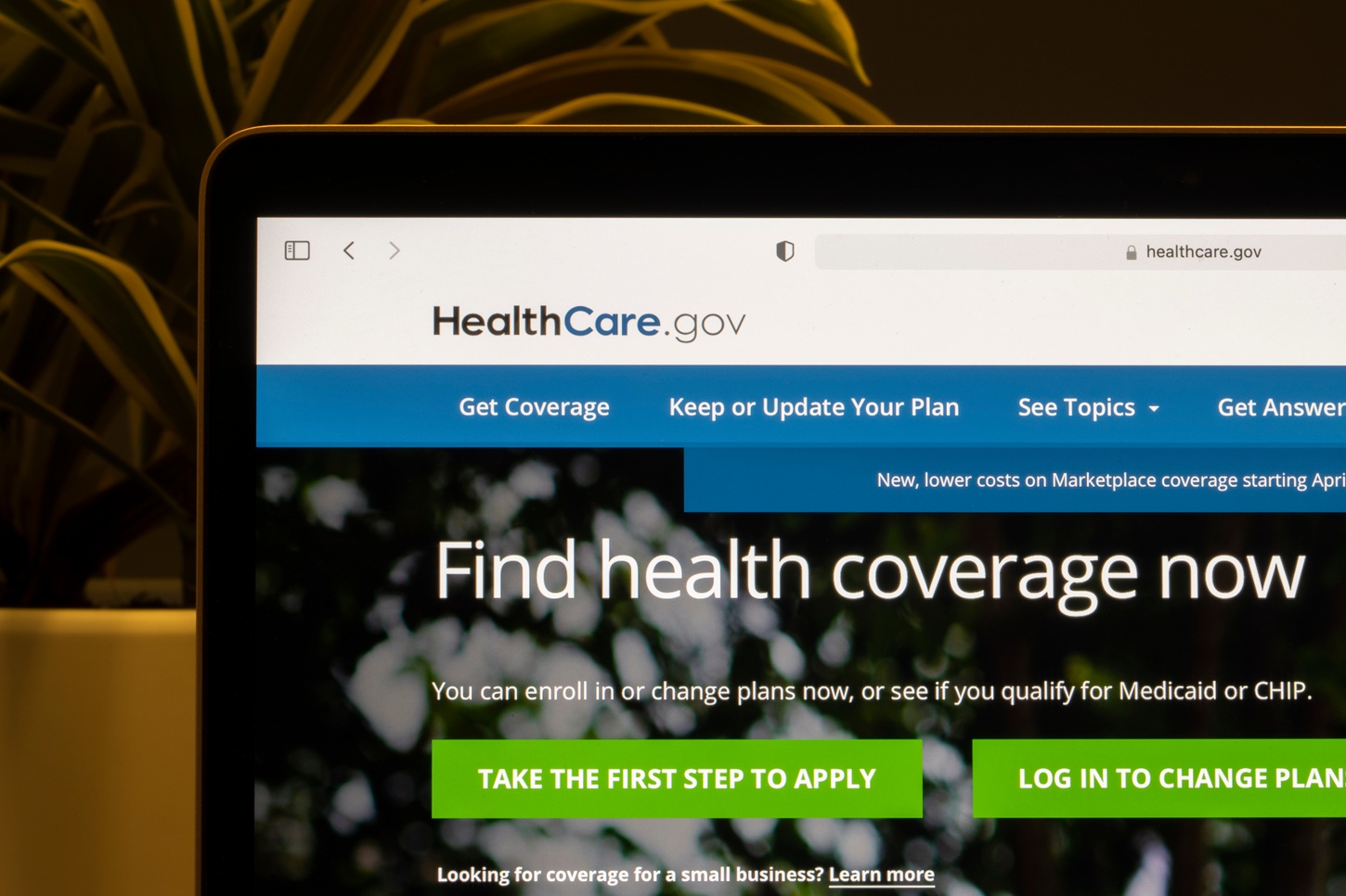 Obamacare 2027: aseguradoras abandonan mercados y más de un millón podrían cambiar de plan