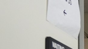 Este programa ayuda a inmigrantes que enfrentan deportación en EE.UU. y no tienen abogado