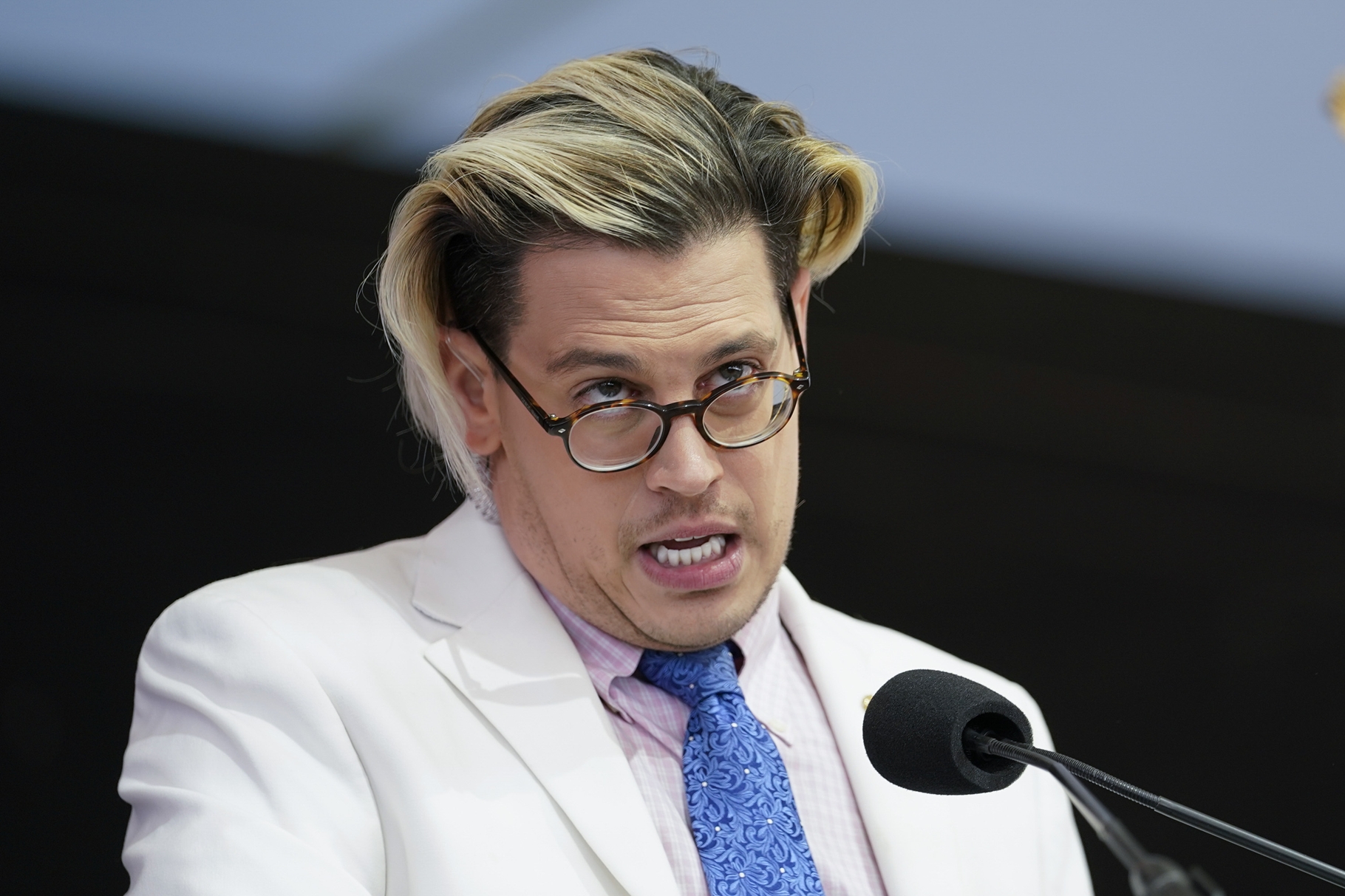 ICE detiene a Milo Yiannopoulos, influencer británico y exasesor de Kanye West que apoyó a Trump