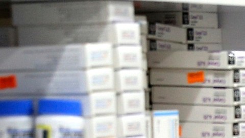 La caída histórica en los precios de medicamentos ofrece un respiro real para las personas, pero no es masivo. Quienes tienen seguro privado seguirán expuestos.