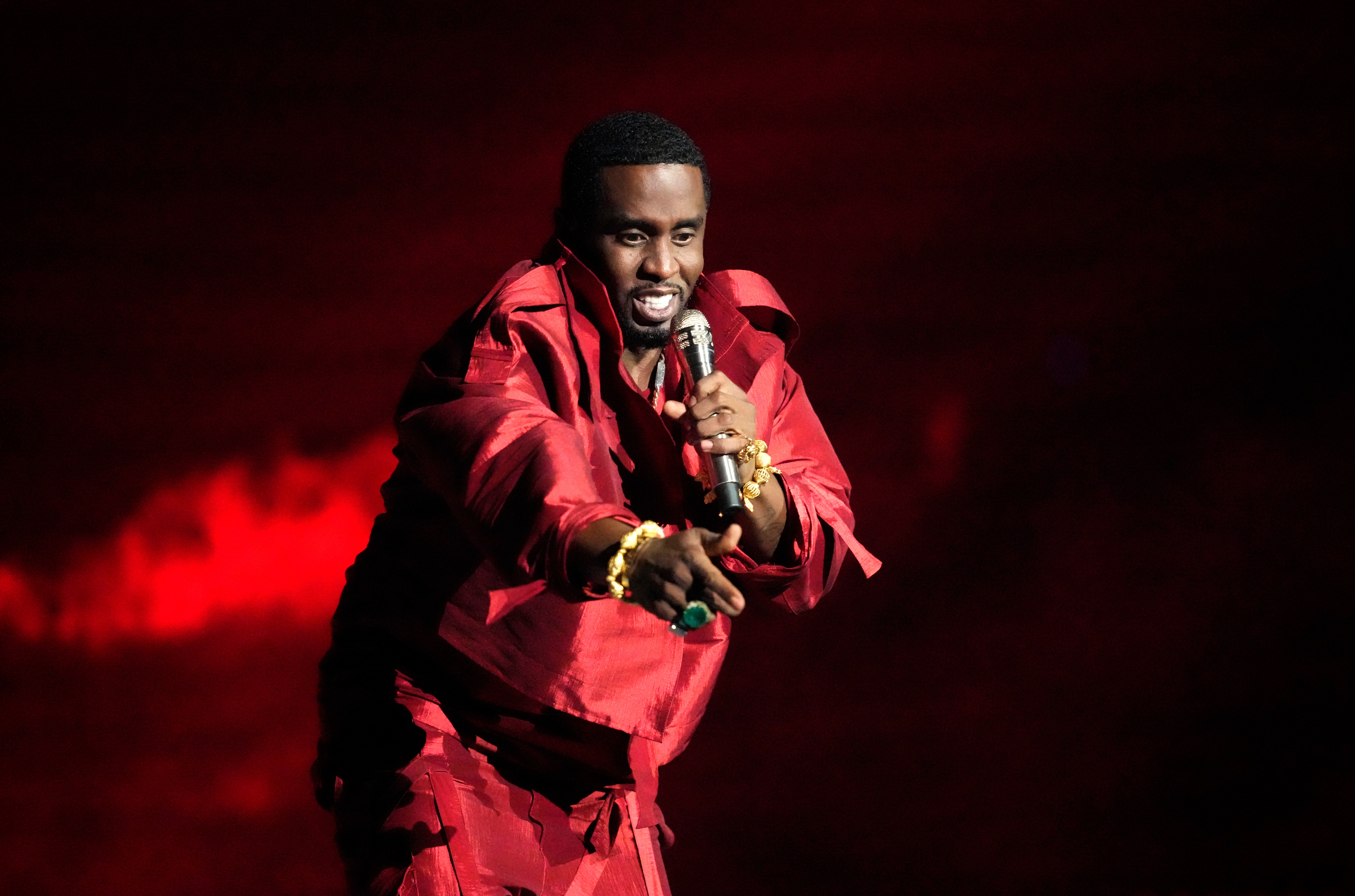 Posponen fecha de liberación de Sean “Diddy” Combs tras pelea en prisión