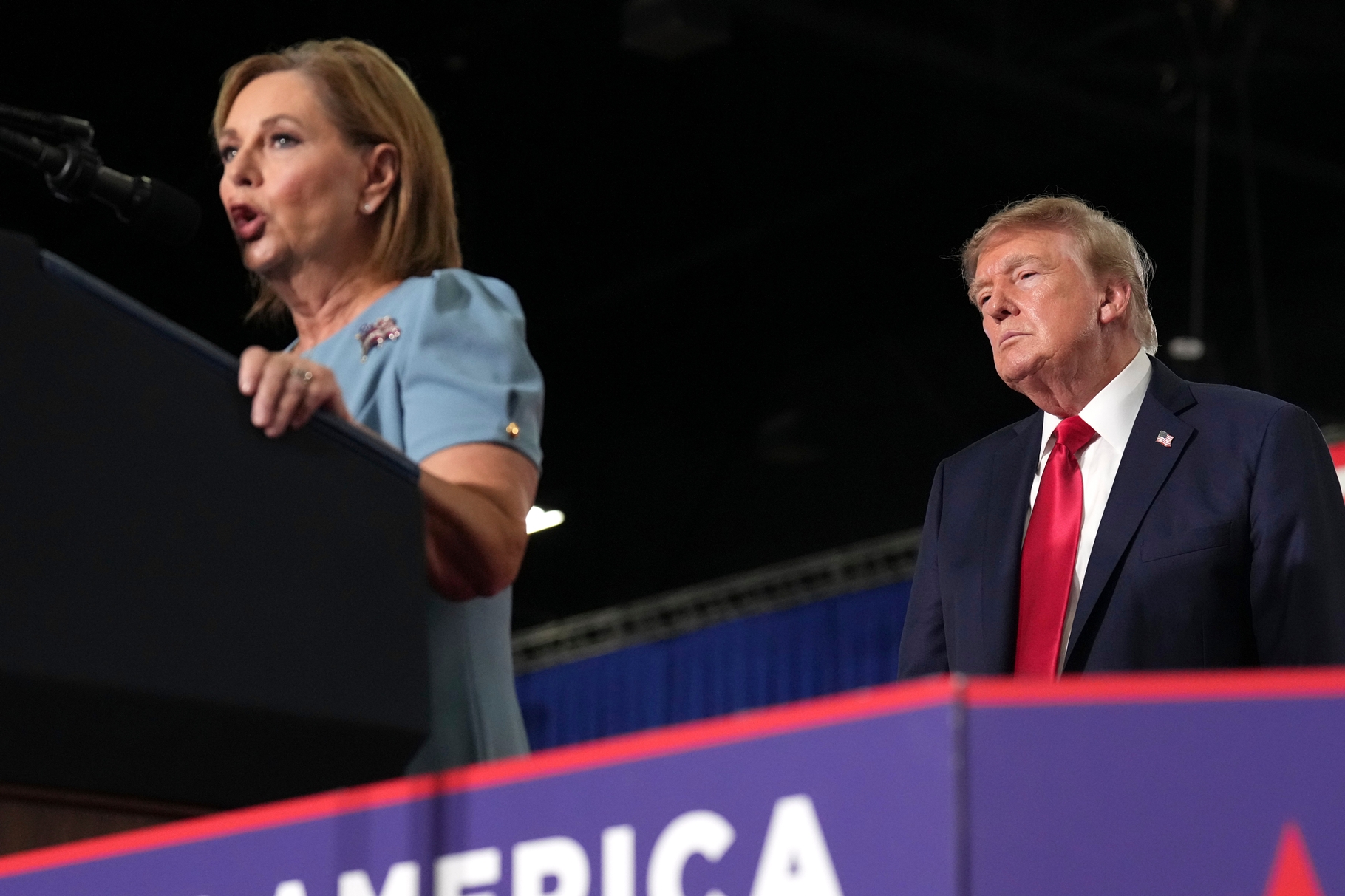 Trump pide a republicanos de Carolina del Sur votar por Darline Graham en segunda vuelta