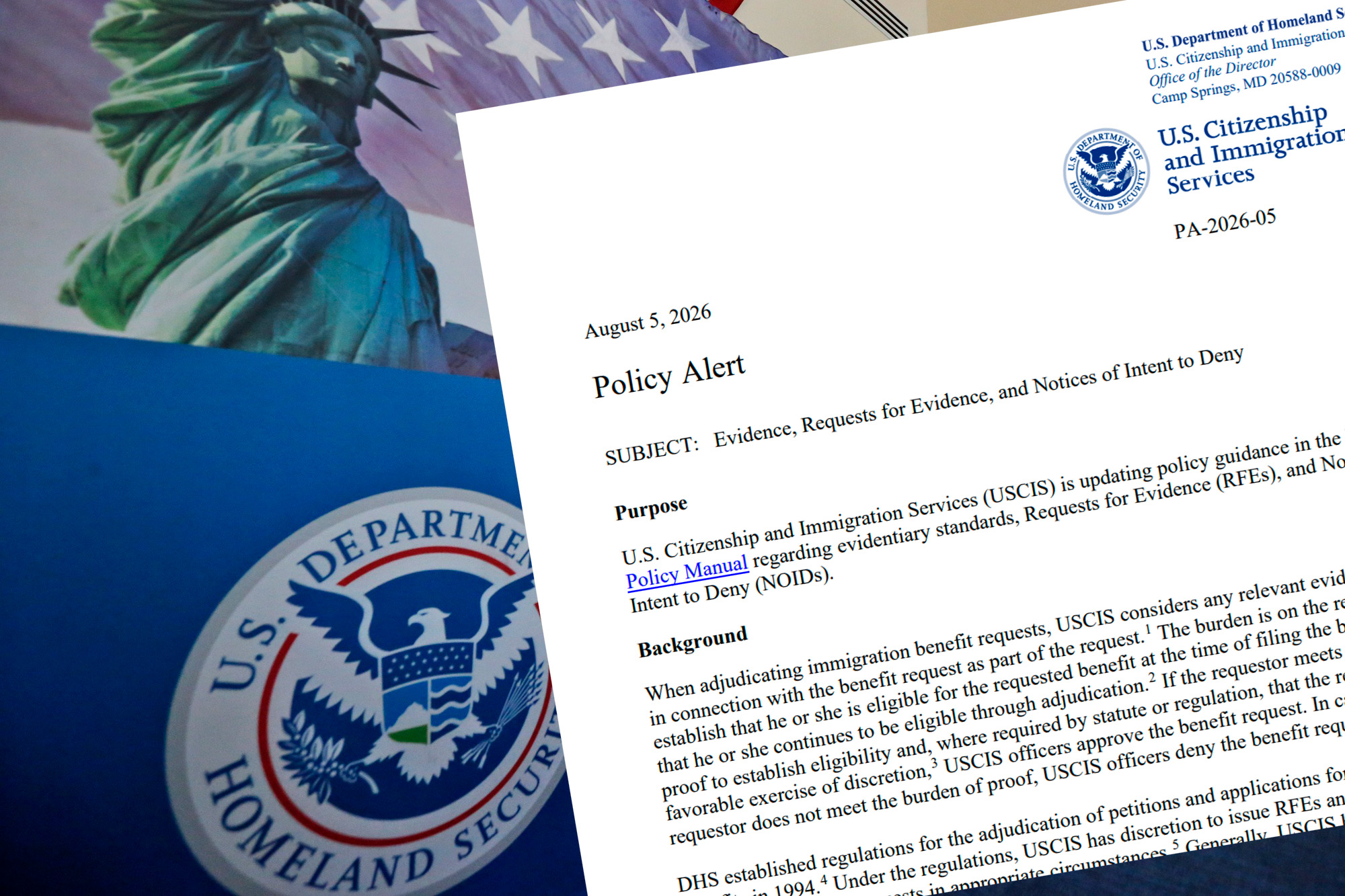 USCIS advierte que rechazará solicitudes migratorias incompletas sin pedir más pruebas
