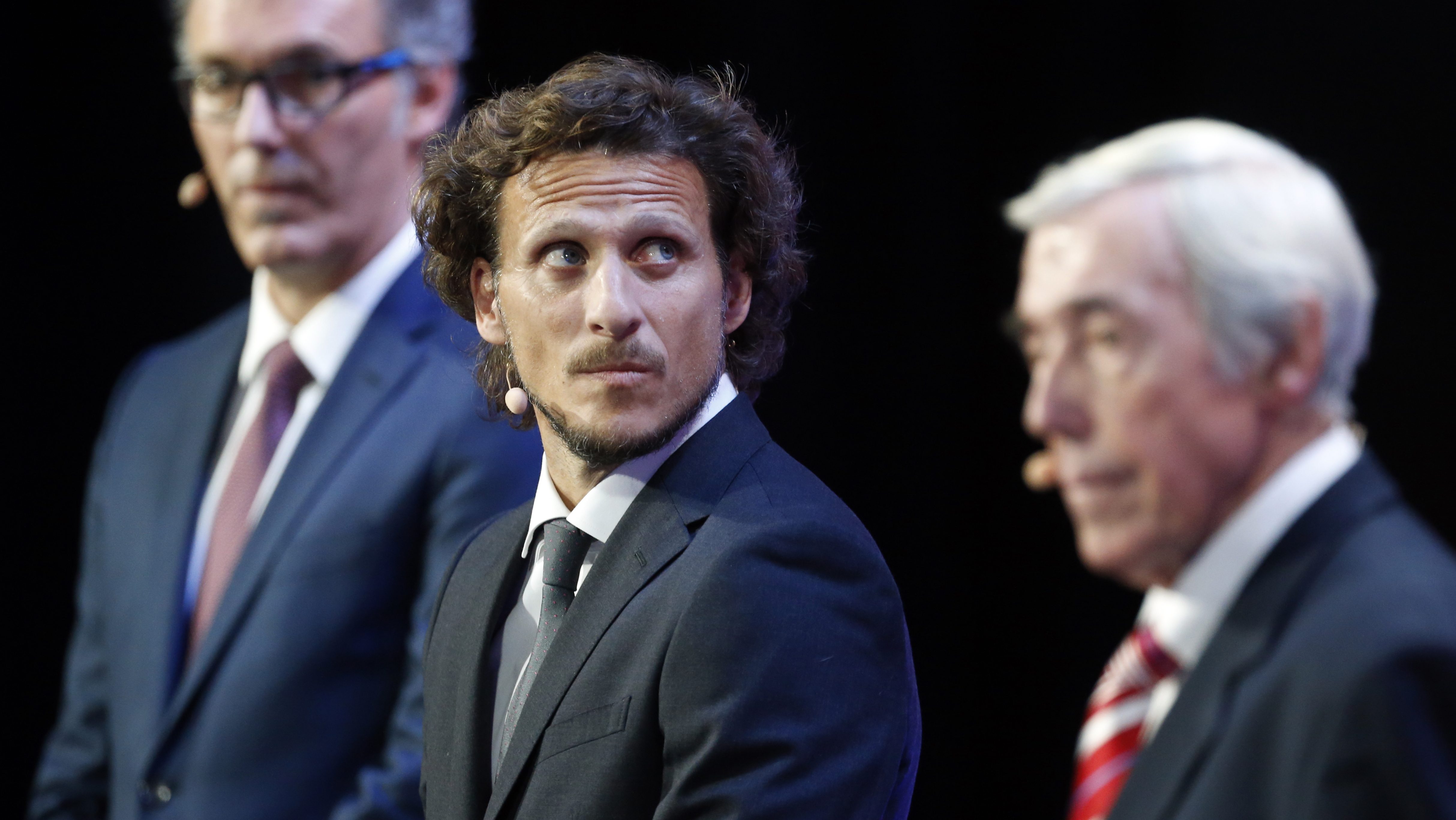 Diego Forlán regresa a la selección de Uruguay como DT de la sub-20 e interino de la absoluta