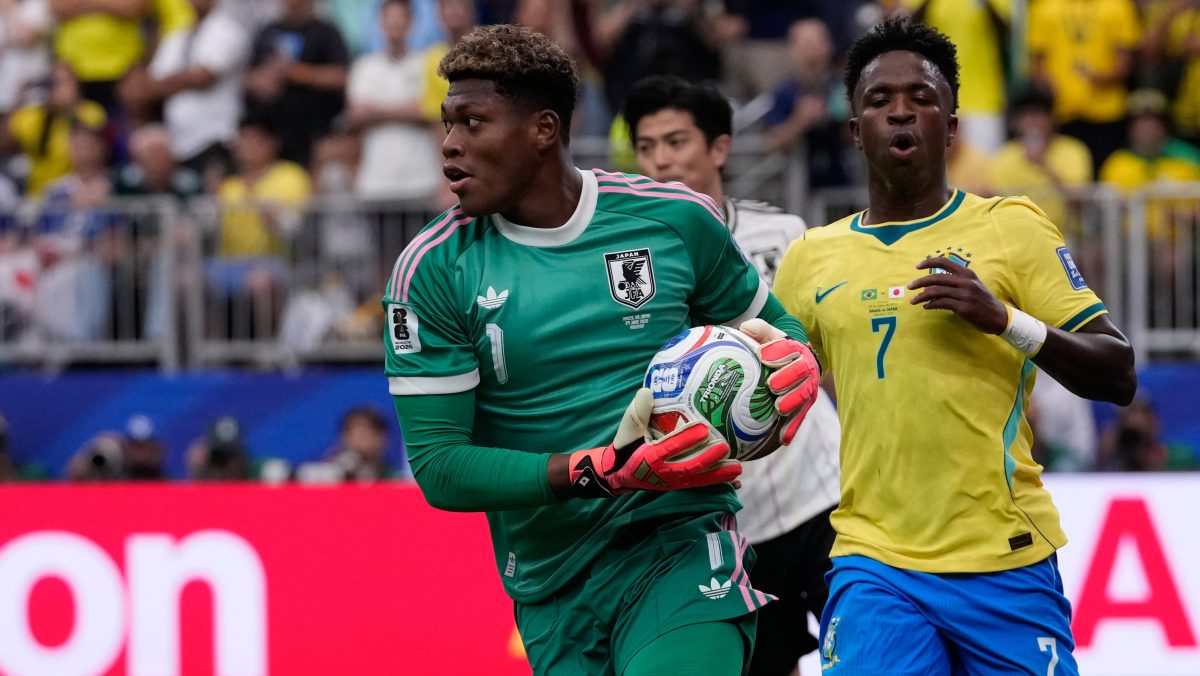 Zion Suzuki llega al Aston Villa: ¿Qué pasará con Dibu Martí