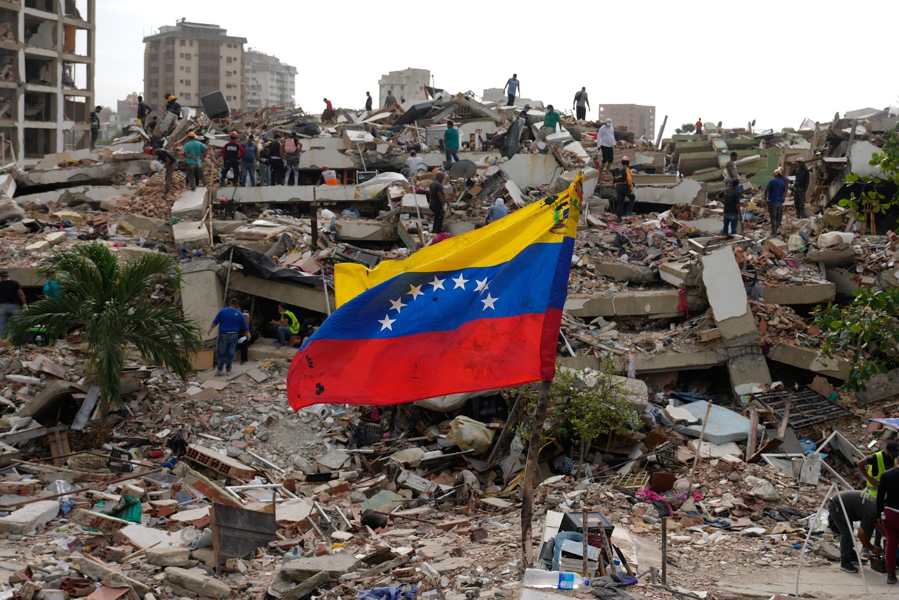 Agenda comunitaria NYC: subasta a favor de damnificados en Venezuela, servicios de apoyo a inquilinos y mucho más