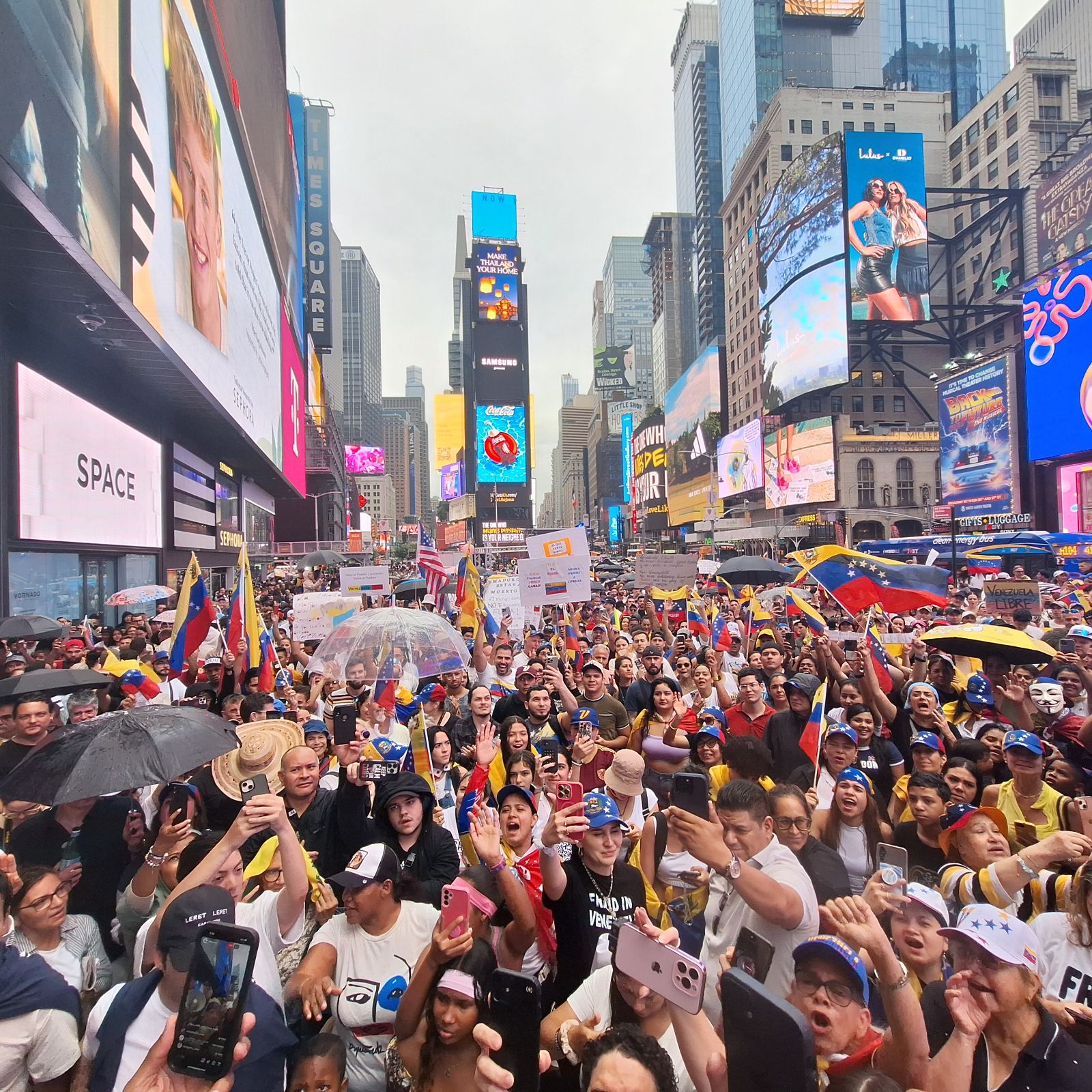 ¿Por qué se complica la regularización migratoria de miles de venezolanos en Nueva York?