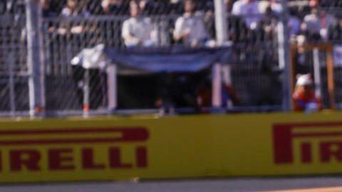 El piloto británico de Fórmula Uno Oliver Bearman, de la escudería Haas F1, durante la segunda sesión de entrenamientos libres para el GP de España de Fórmula Uno en el circuito Madring, este viernes, en Madrid.