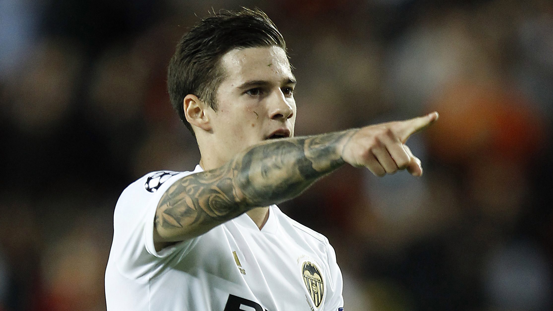 Futbolista Santi Mina condenado a 4 años de prisión por abusar sexualmente de una mujer en España