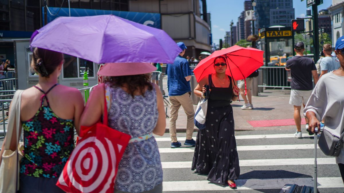 Nueva York contempla reducir límites de velocidad y crear más zonas peatonales con Visión Cero