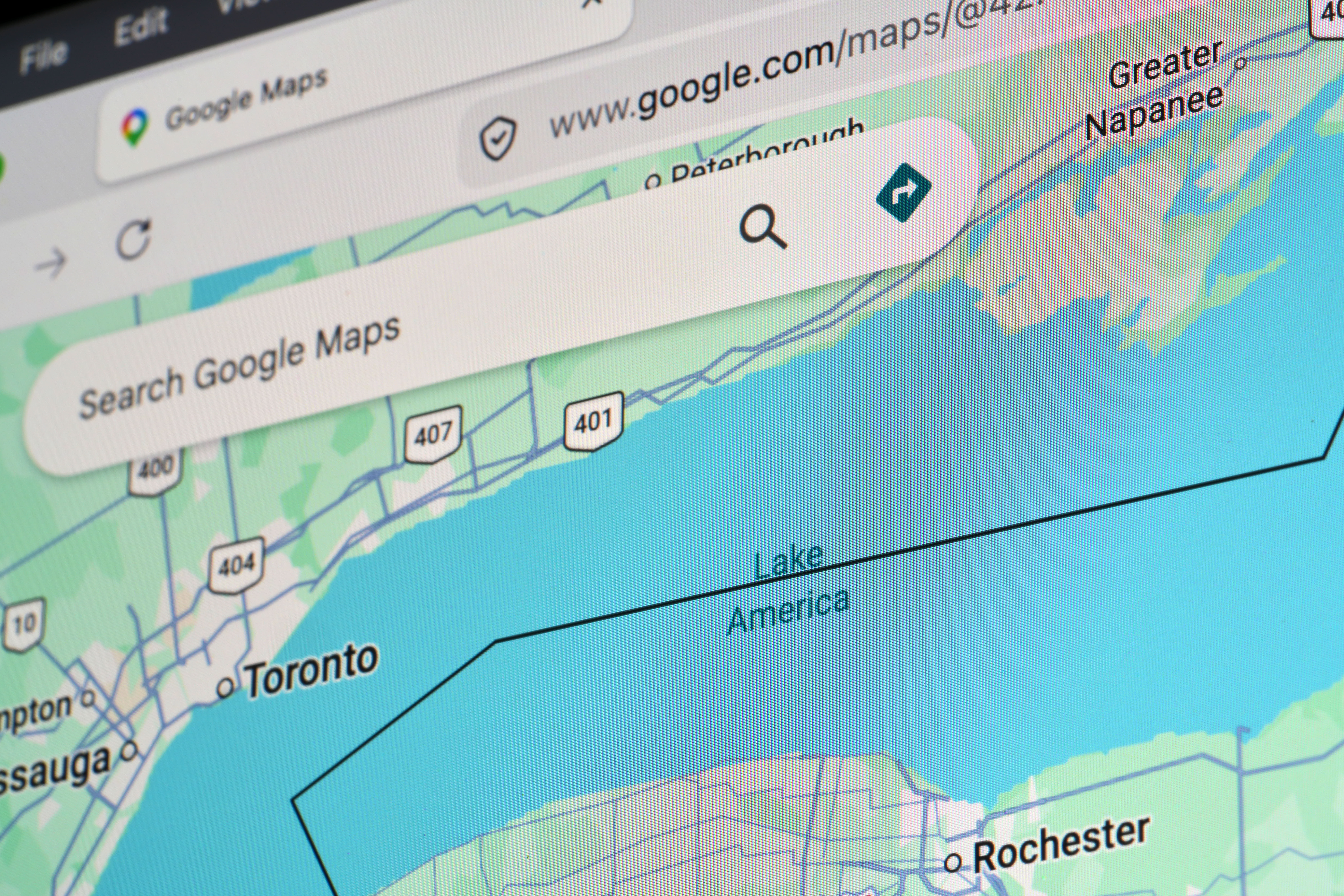 Mayoría de estadounidenses rechaza que Trump cambie el nombre del lago Ontario