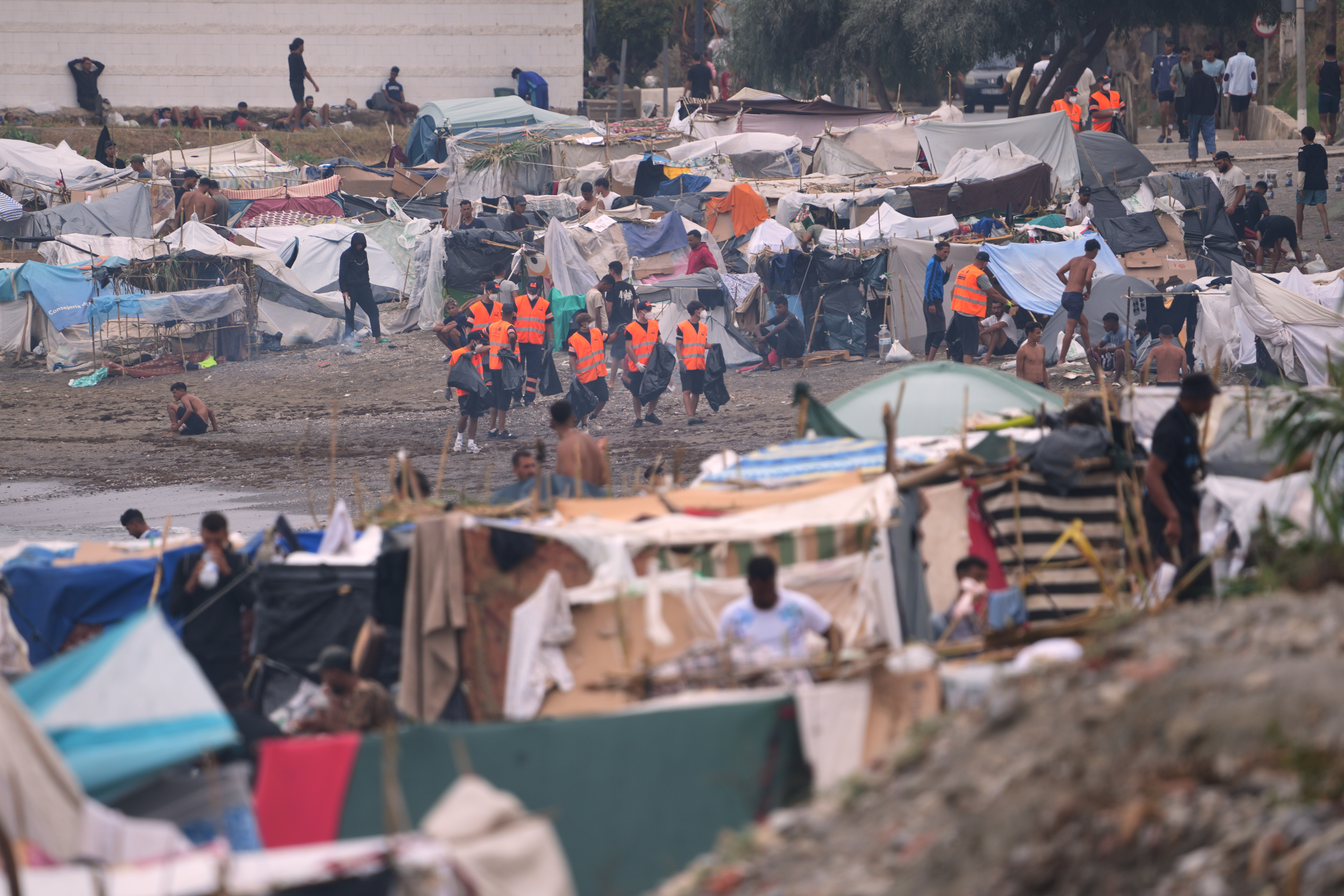 Trump critica situación migratoria en Ceuta y afirma que España no controla sus fronteras