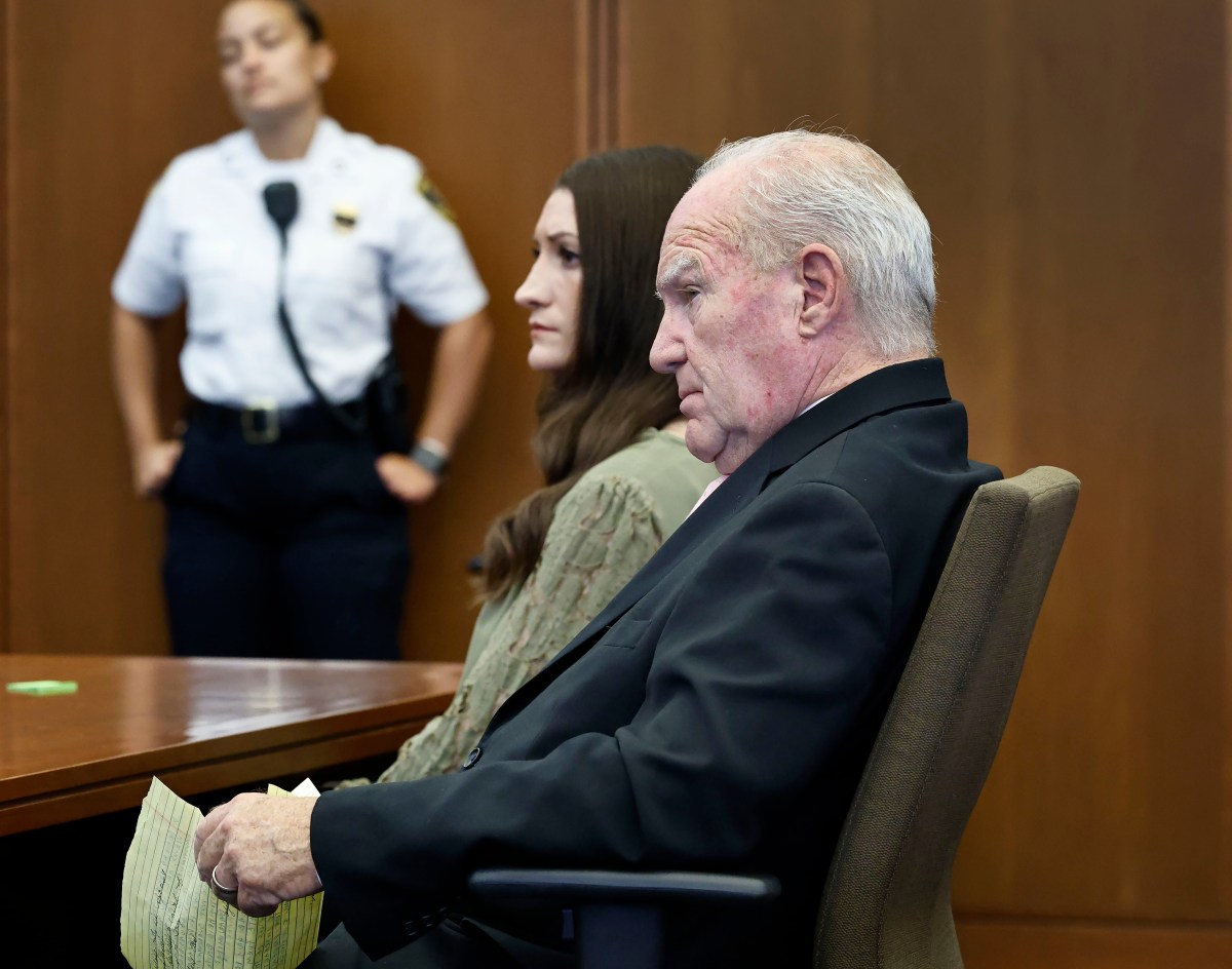 Abogado de Lindsay Clancy le pide a Trump que la indulte tras la anulación de su juicio