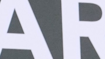 Pamela Anderson en gala de la organización sin fines de lucro amfAR.
