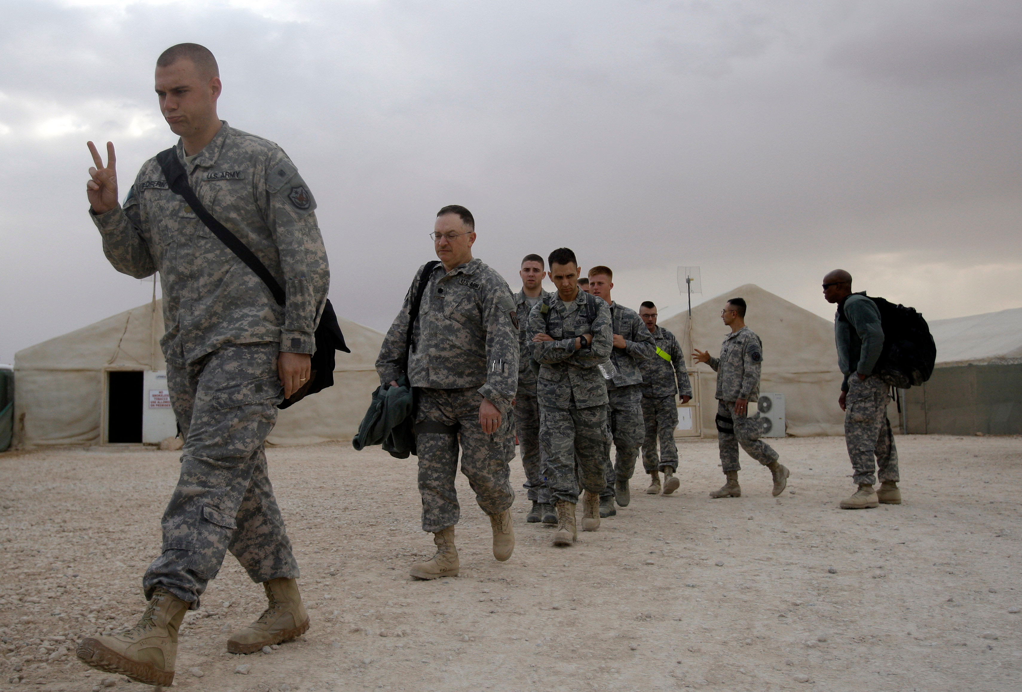 El Pentágono espera que las últimas tropas estadounidenses en Irak abandonen el país este miércoles