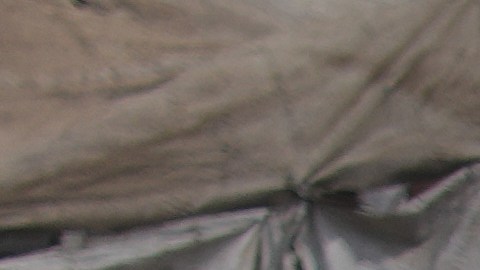 Palestinos transportan los cuerpos de los militantes de Hamás Mohannad Abu Foul e Izz Al Din Al Beik, cubiertos con la bandera del grupo, durante su funeral tras ser asesinados en un ataque aéreo israelí, en la ciudad de Gaza, el martes 29 de septiembre de 2026.