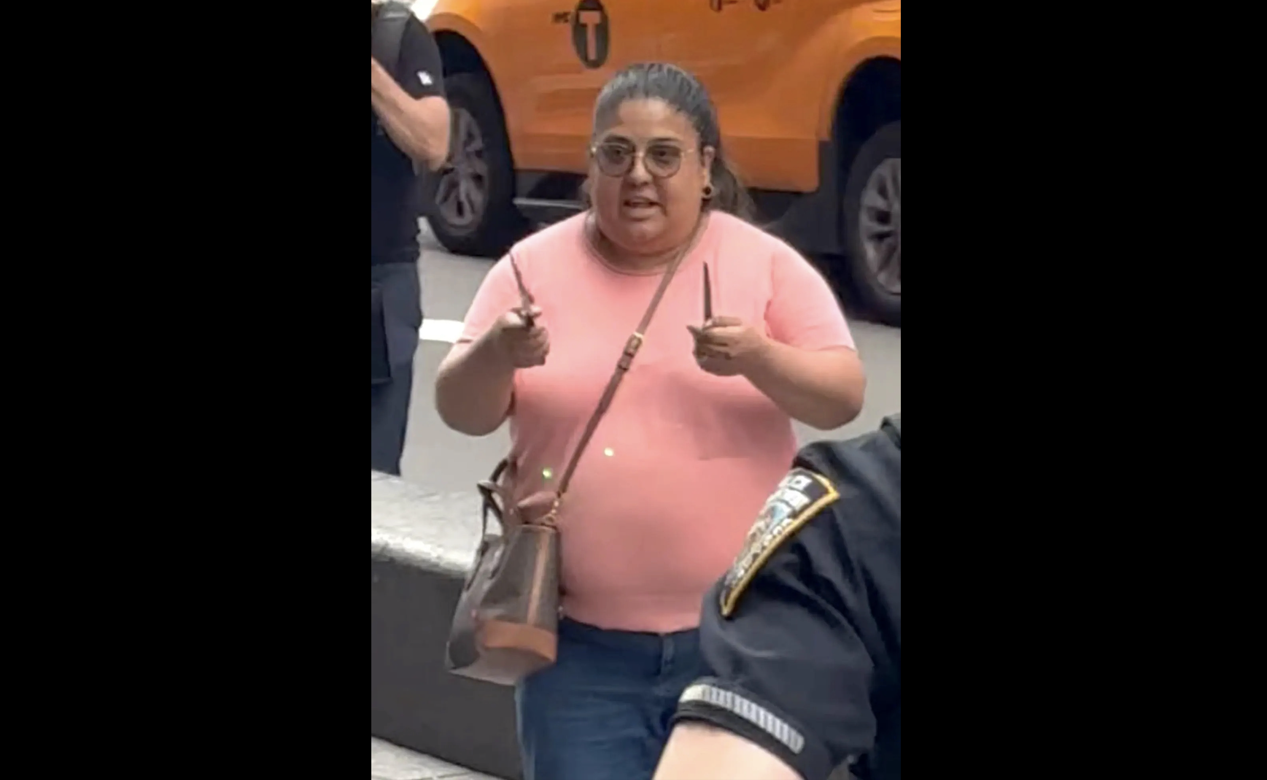 Atacante de Times Square publicó perturbadores mensajes antes del apuñalamiento mortal