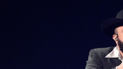 Carín León llega a Marbella como el artista con mayor cantidad de candidaturas en esta edición de los galardones
