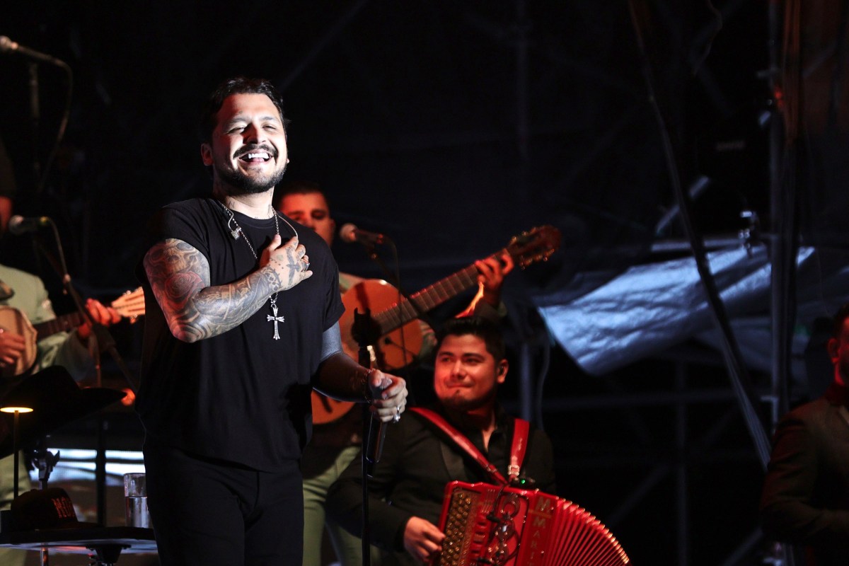 Christian Nodal desmiente que esté intentando frenar la “Ley Cazzu”