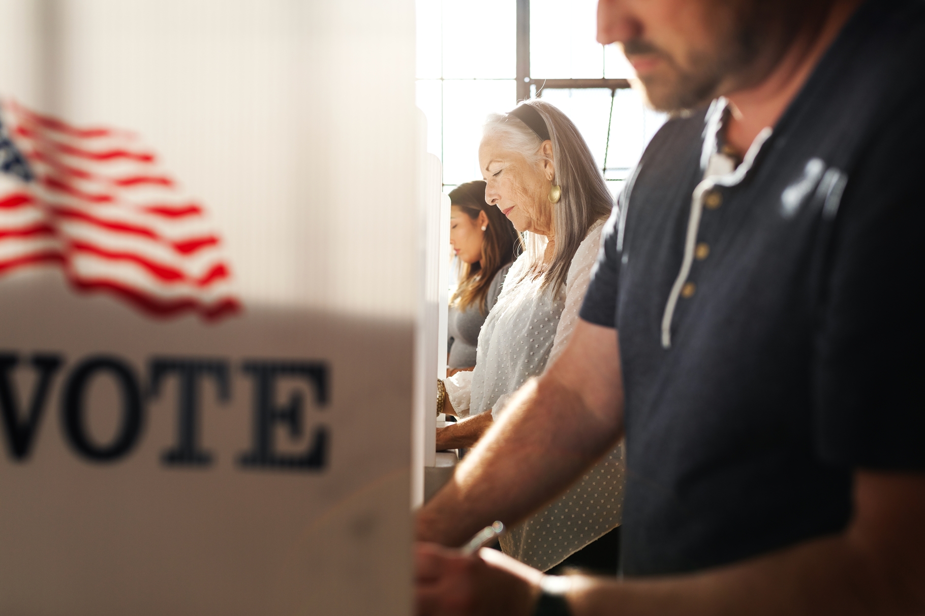 Corte Suprema permite el uso de SAVE, la base de datos de Trump para verificar la ciudadanía de votantes