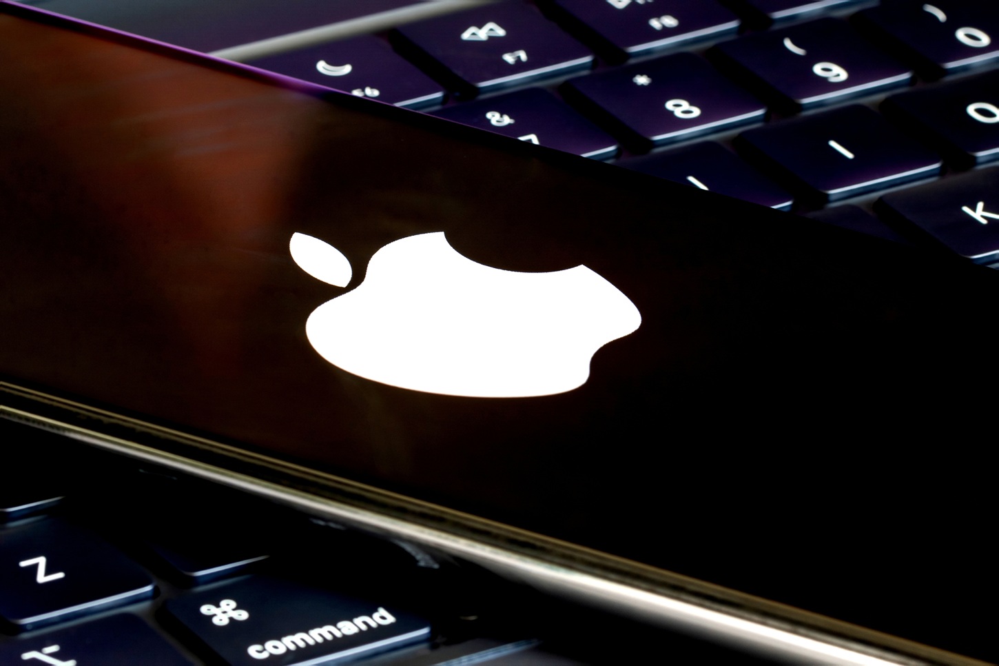 El primer iPhone plegable de Apple podría costar hasta $2,900