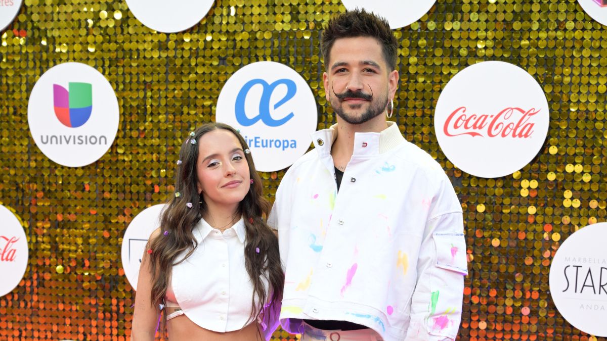 Camilo presentó y cantó “El Árbol”, un adelanto de su nuevo álbum