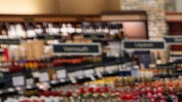 La prohibición de importaciones canadienses es una nueva etapa en la disputa comercial entre los dos países.