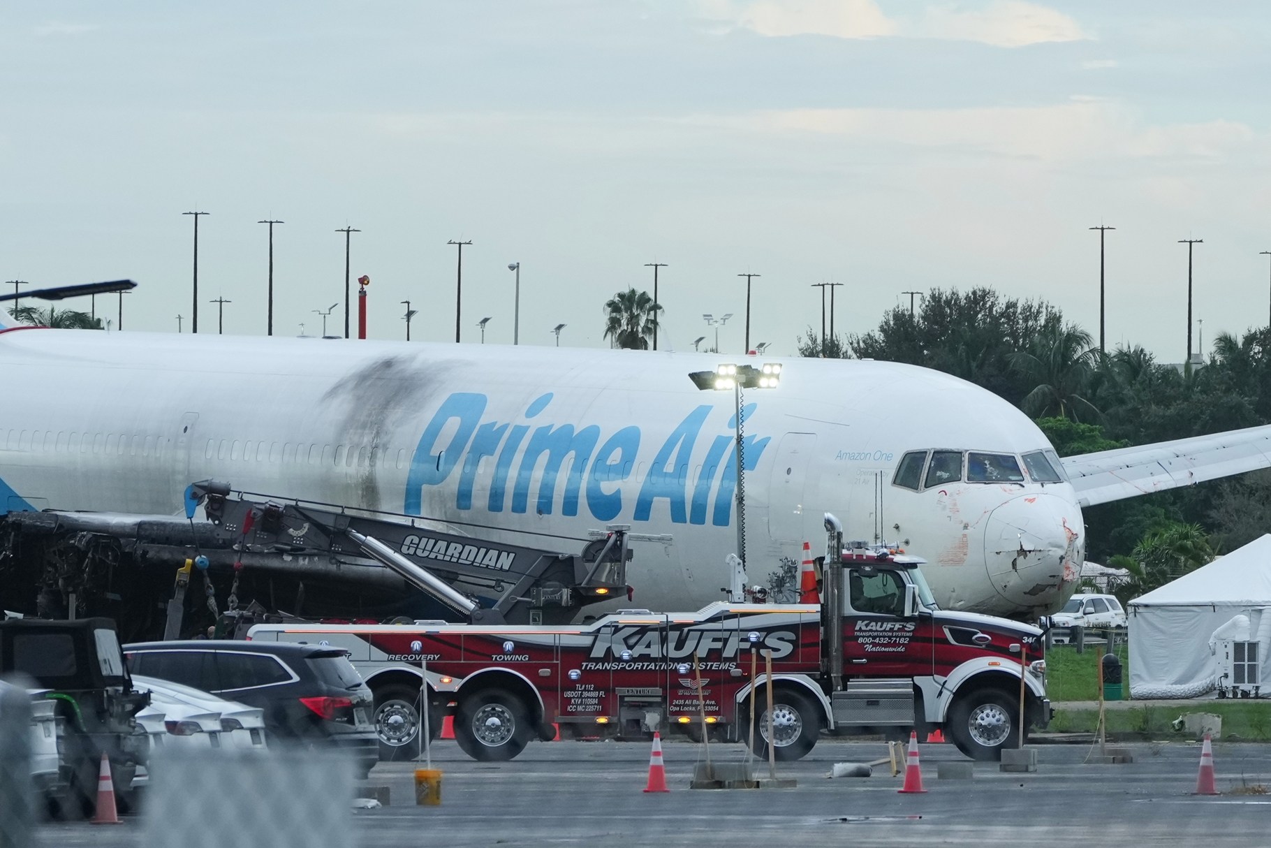 Piloto de avión de Amazon advirtió varias veces que aterrizaban demasiado rápido antes del accidente en Miami