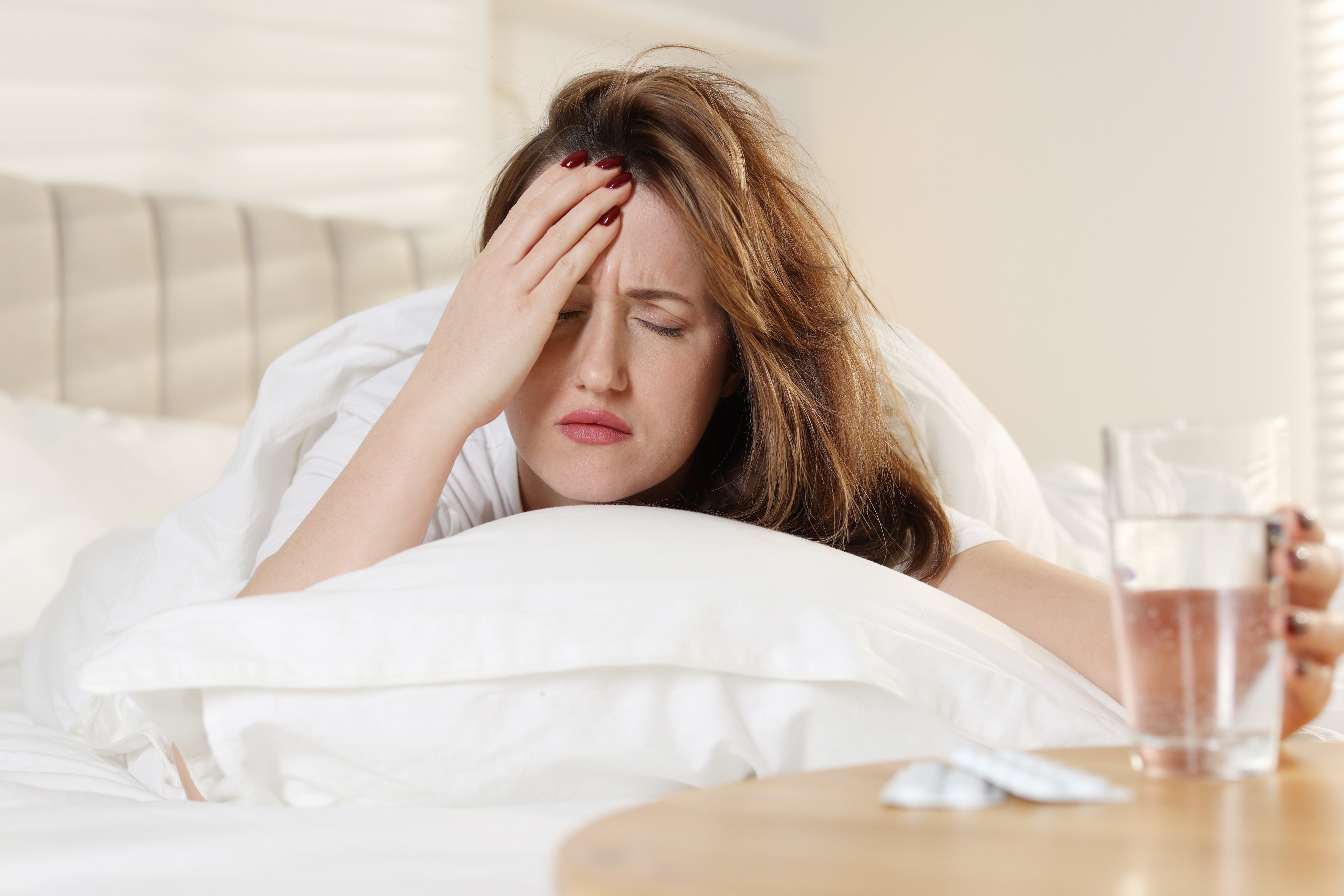 Qué es la "hangxiety", la extraña sensación de culpa que produce la resaca