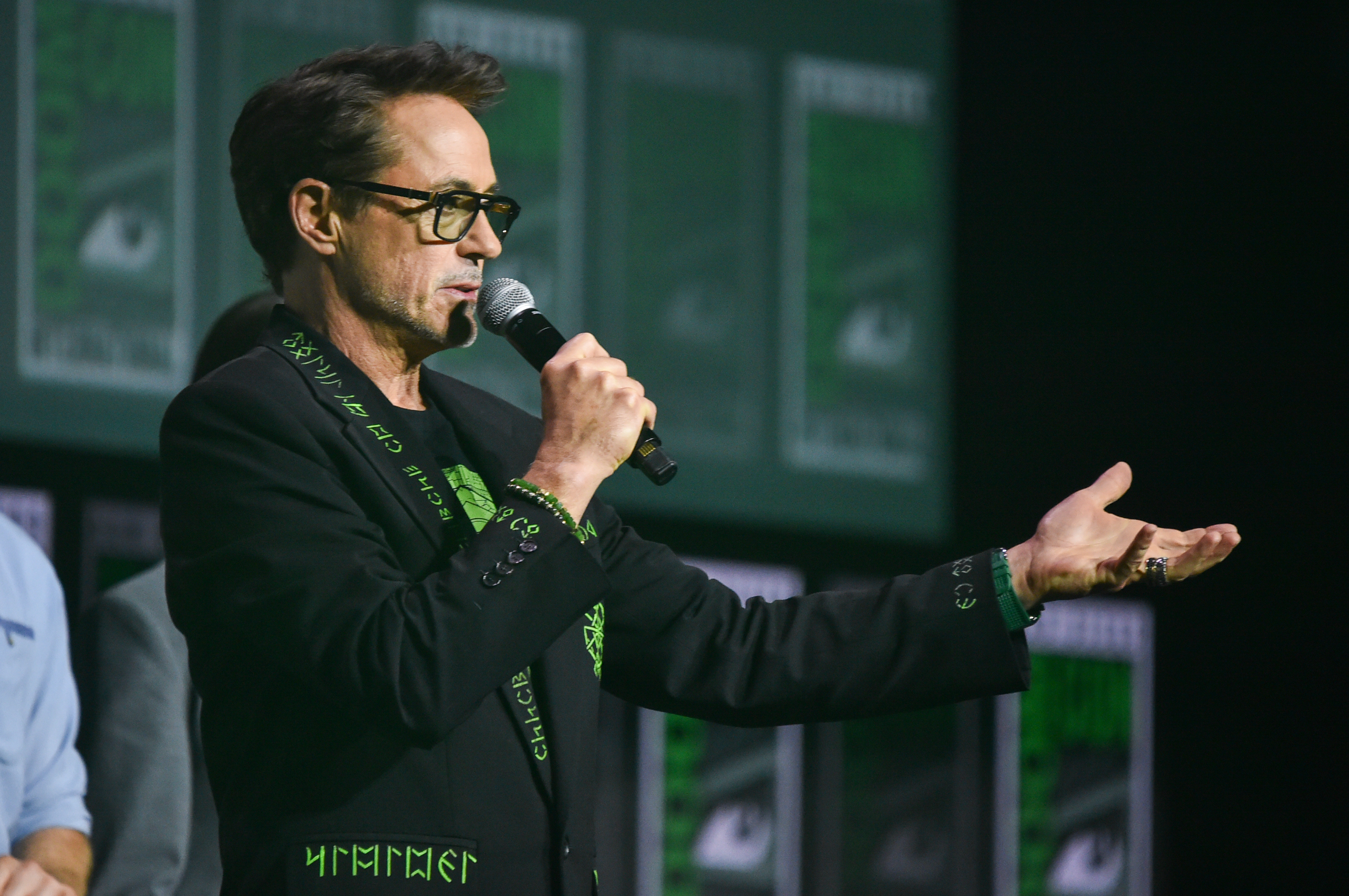 Robert Downey Jr. recordó el accidente que sufrió en "Iron Man 3": "Casi me desmayo"