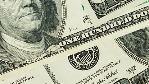 Si la medida se aprueba sin cambios, la persona afectada tendría que salir del país cuando termine el empleo que sustenta su visa H-1B.