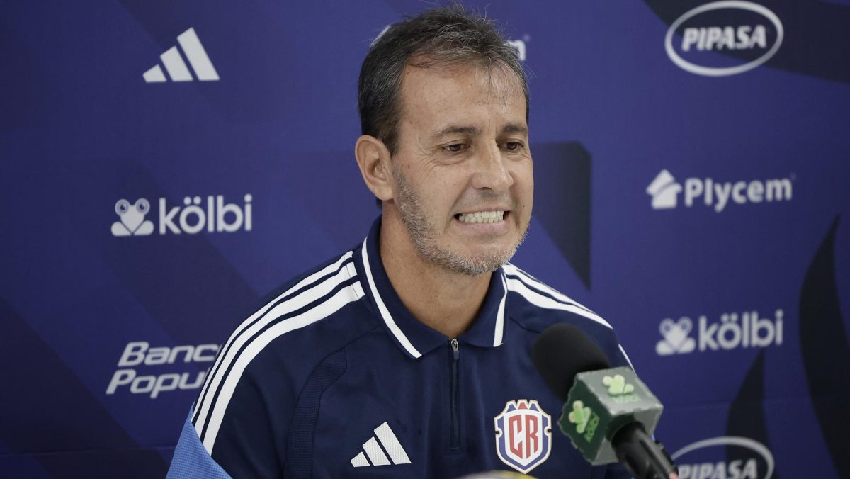 Despiden al argentino “Bocha” Batista de la selección de Costa Rica
