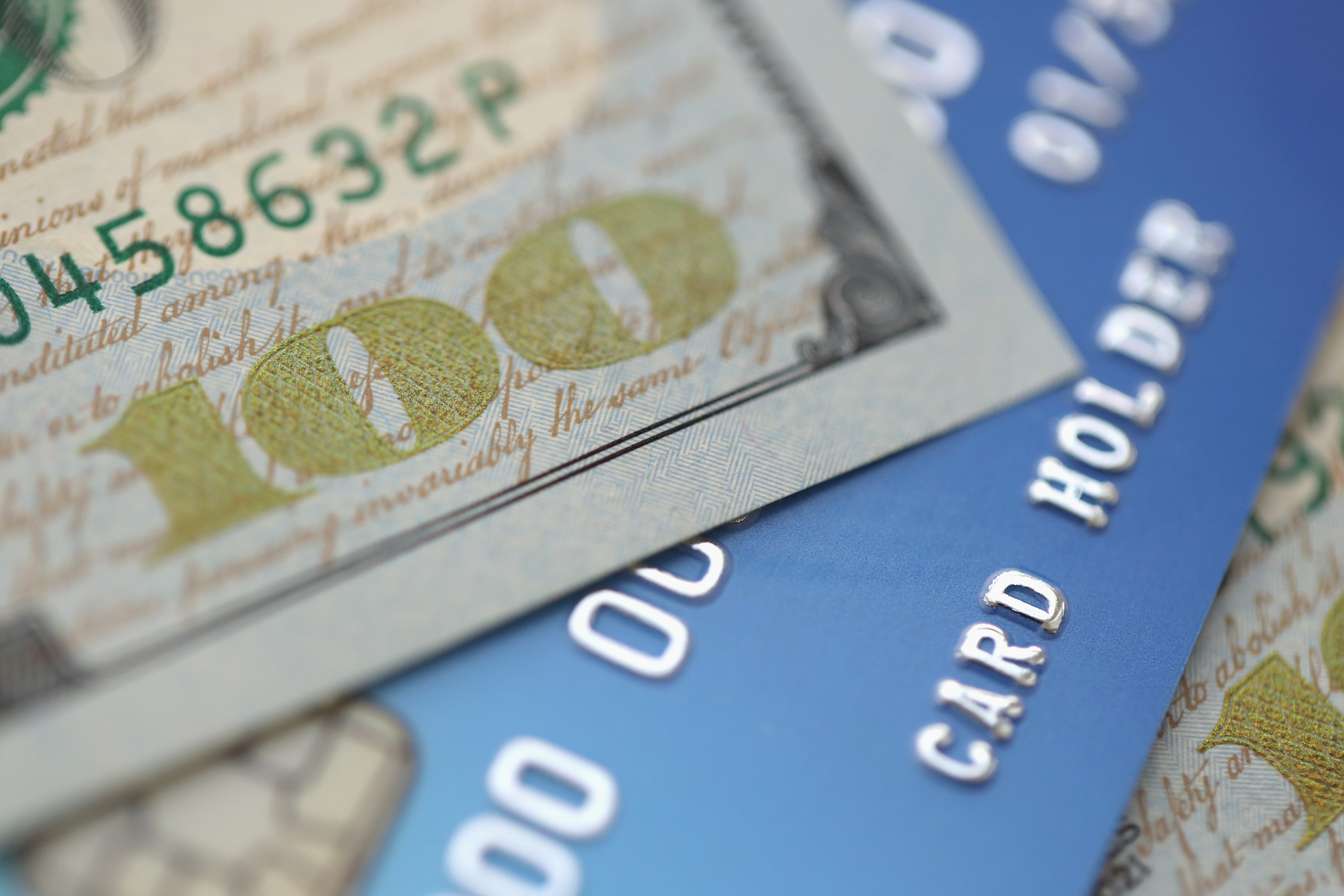¿Cuánto dinero tienen los estadounidenses en el banco? La cifra real sorprende