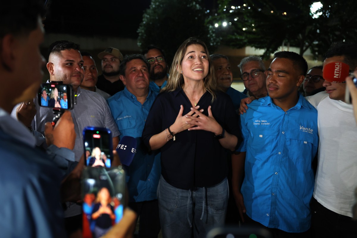 Crece la expectativa por el regreso de Machado a Venezuela tras retorno de su jefa de comunicaciones