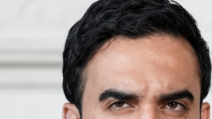 DHS acusa a Mamdani y Hochul de bloquear la cooperación con ICE tras operativo que dejó 2,100 detenidos