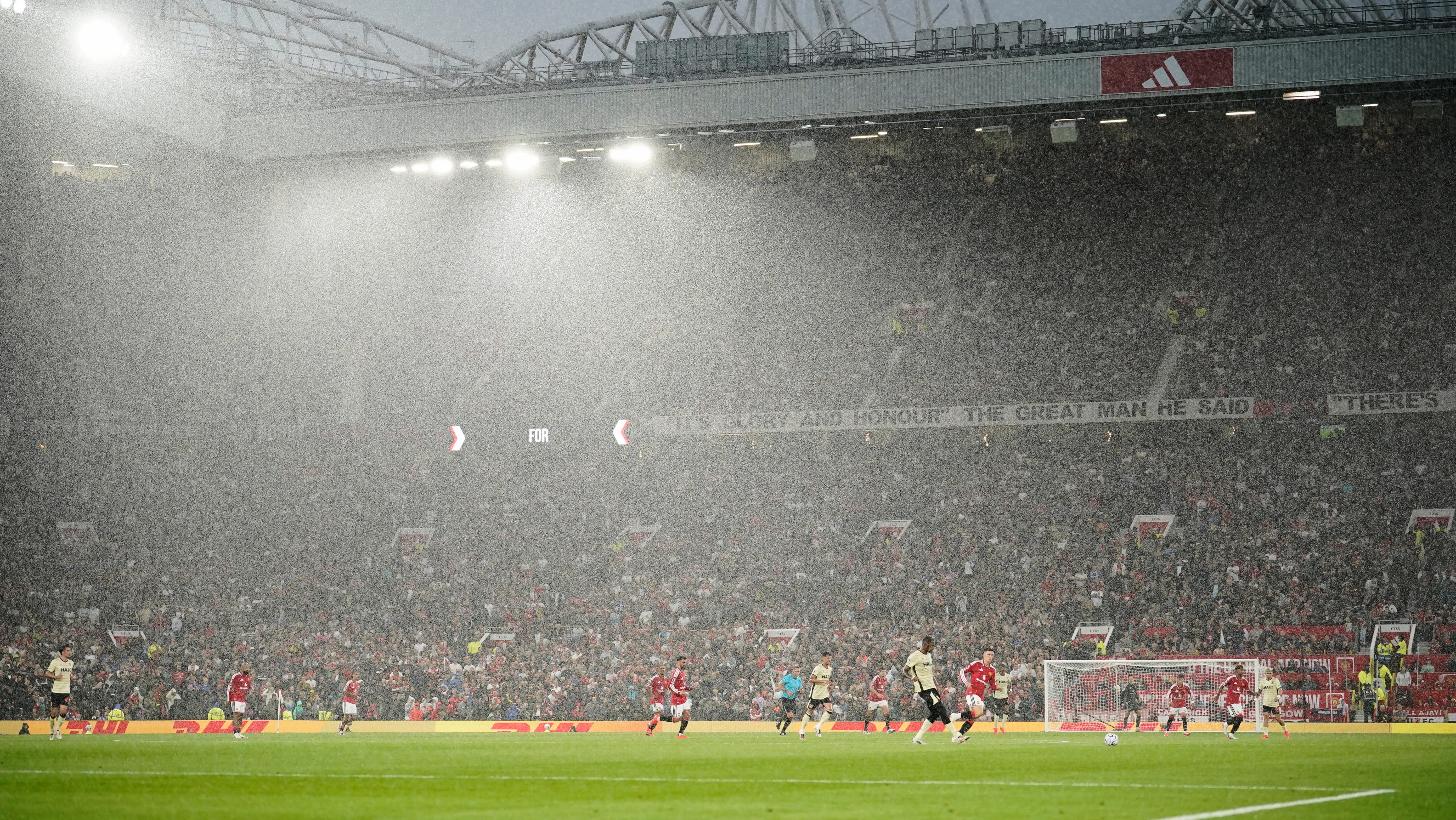 La Premier League lidera el gasto europeo con $4,120 millones en el mercado de fichajes