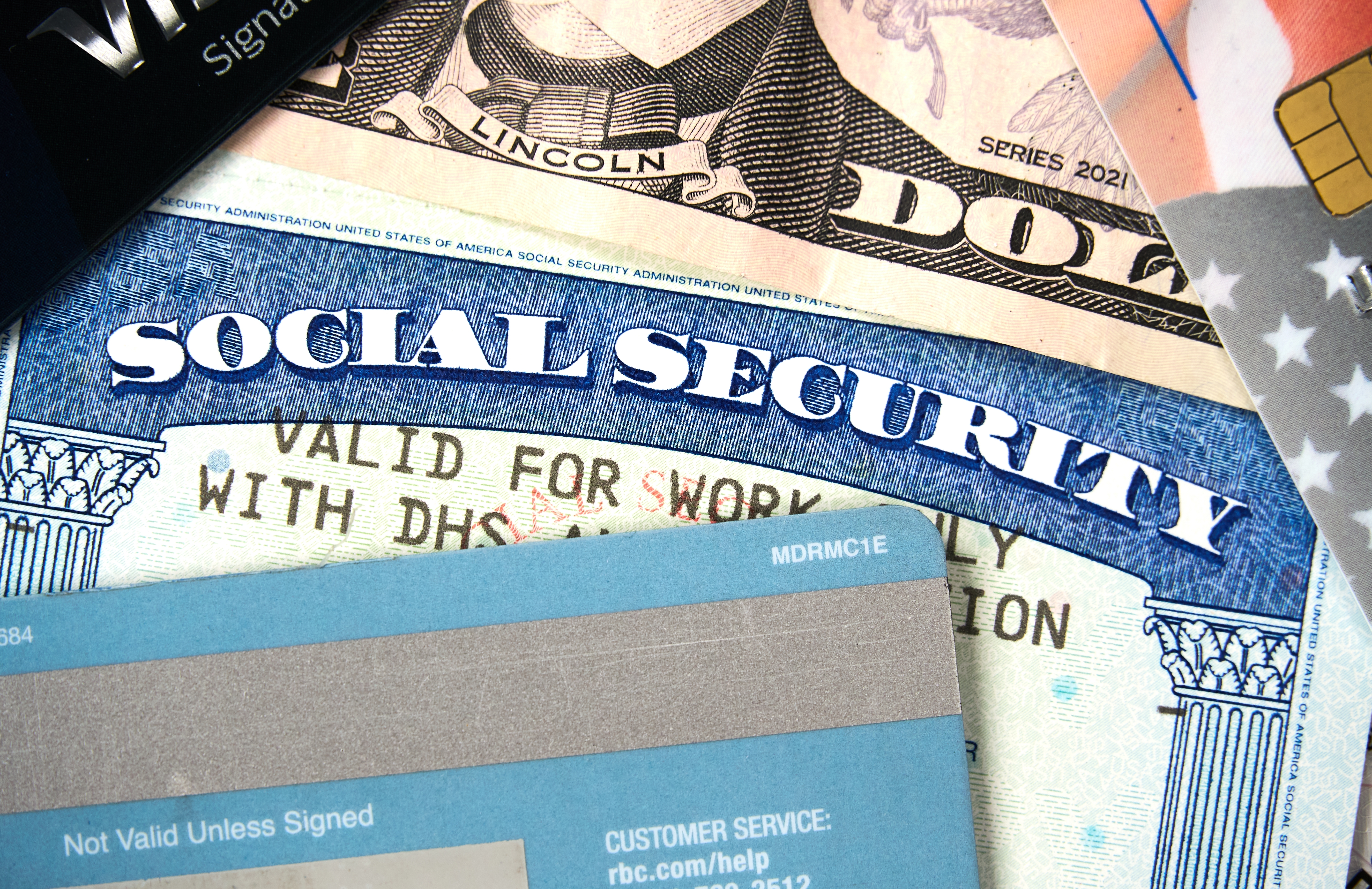Las tres preguntas que debes responder antes de solicitar el Seguro Social a los 62 años