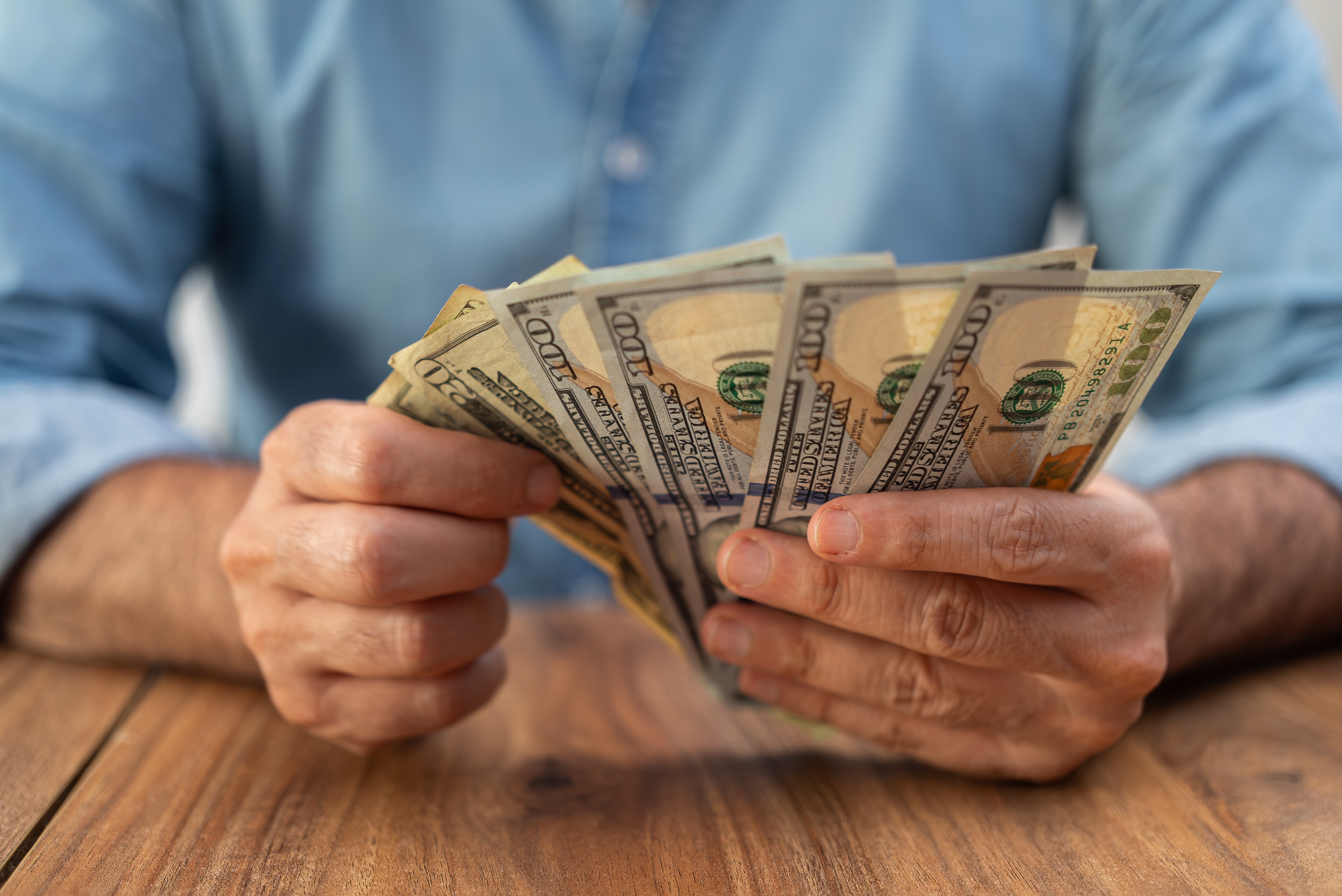 Seguro Social enviará pagos de hasta $994 en octubre: quiénes califican y cuándo recibirán el dinero