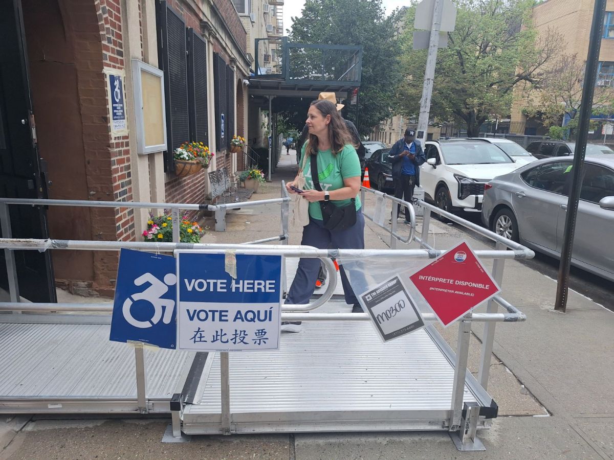 ¿Necesita ayuda en español para votar en NYC? Así puede solicitarla