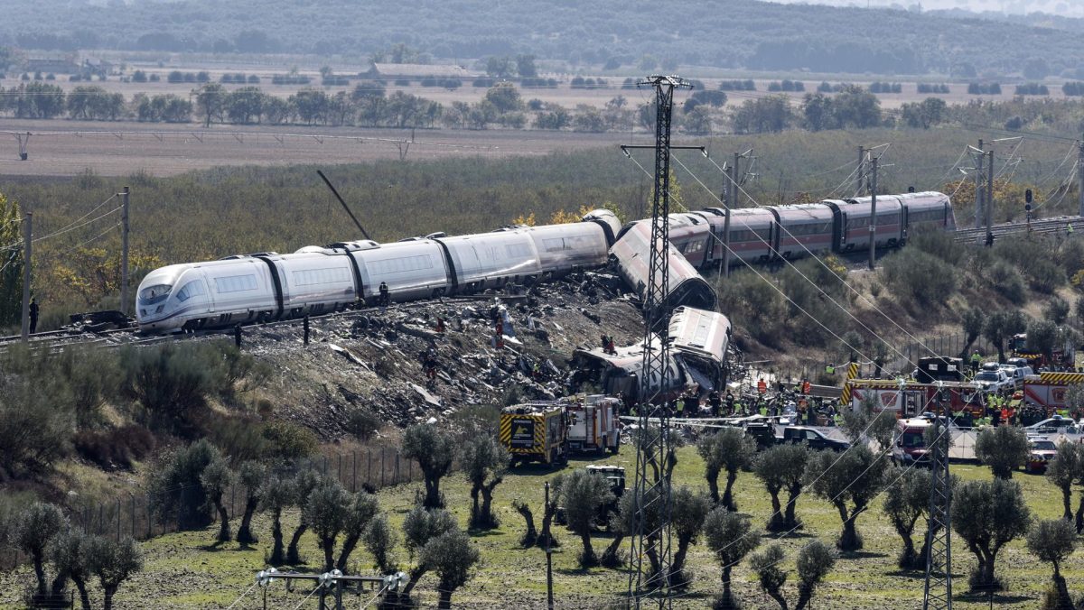 Futbolistas se pronuncian sobre accidente de trenes en España: “Cuando hay vidas humanas en juego, lo mínimo que se puede exigir es responsabilidad”