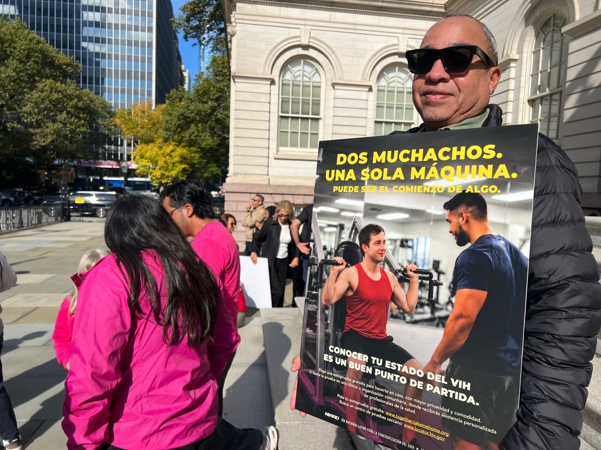 Llamado urgente a latinos: “A hacerse la prueba del VIH en NYC”