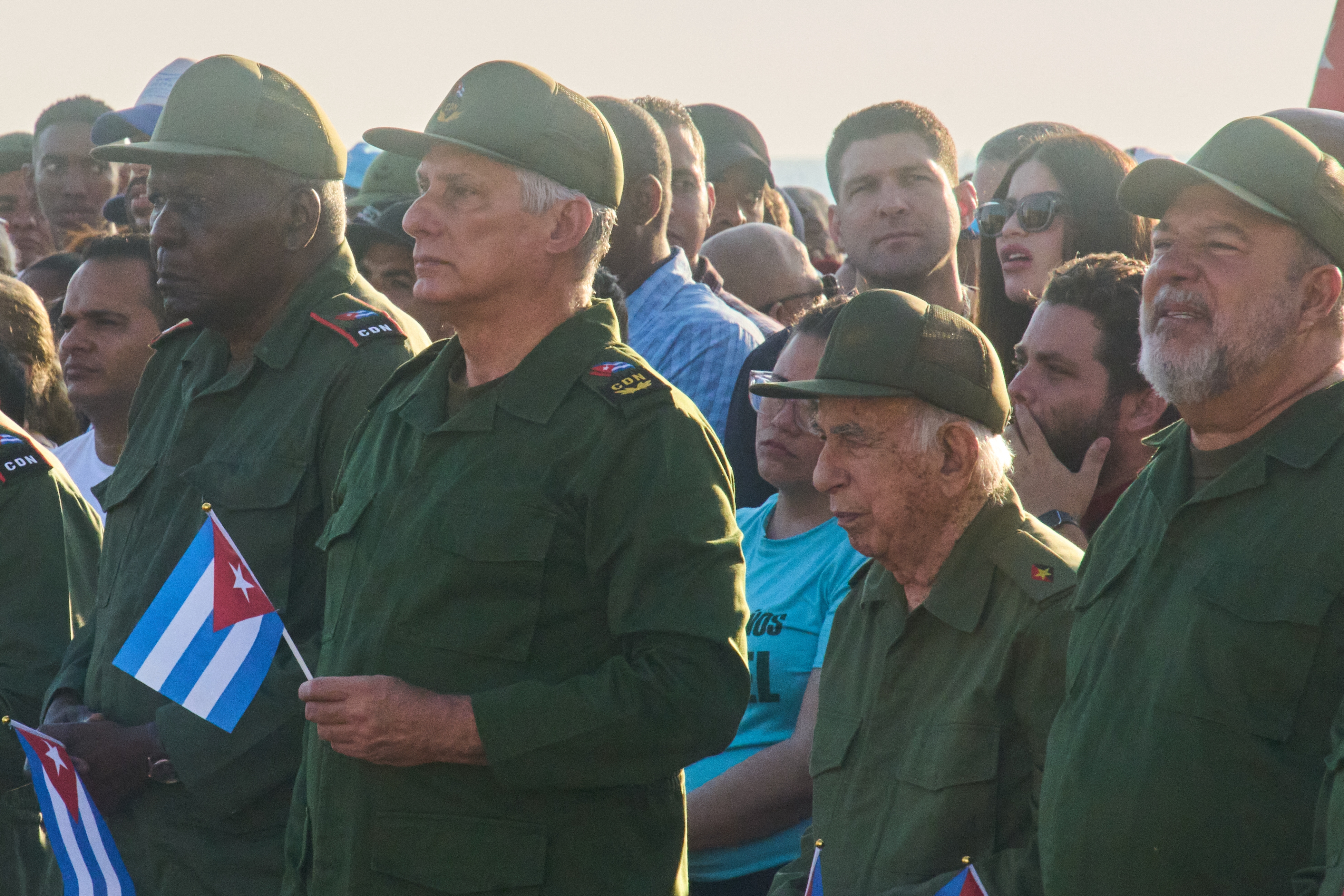 Díaz-Canel tacha de “circo miamense” la orden de arresto contra Raúl Castro