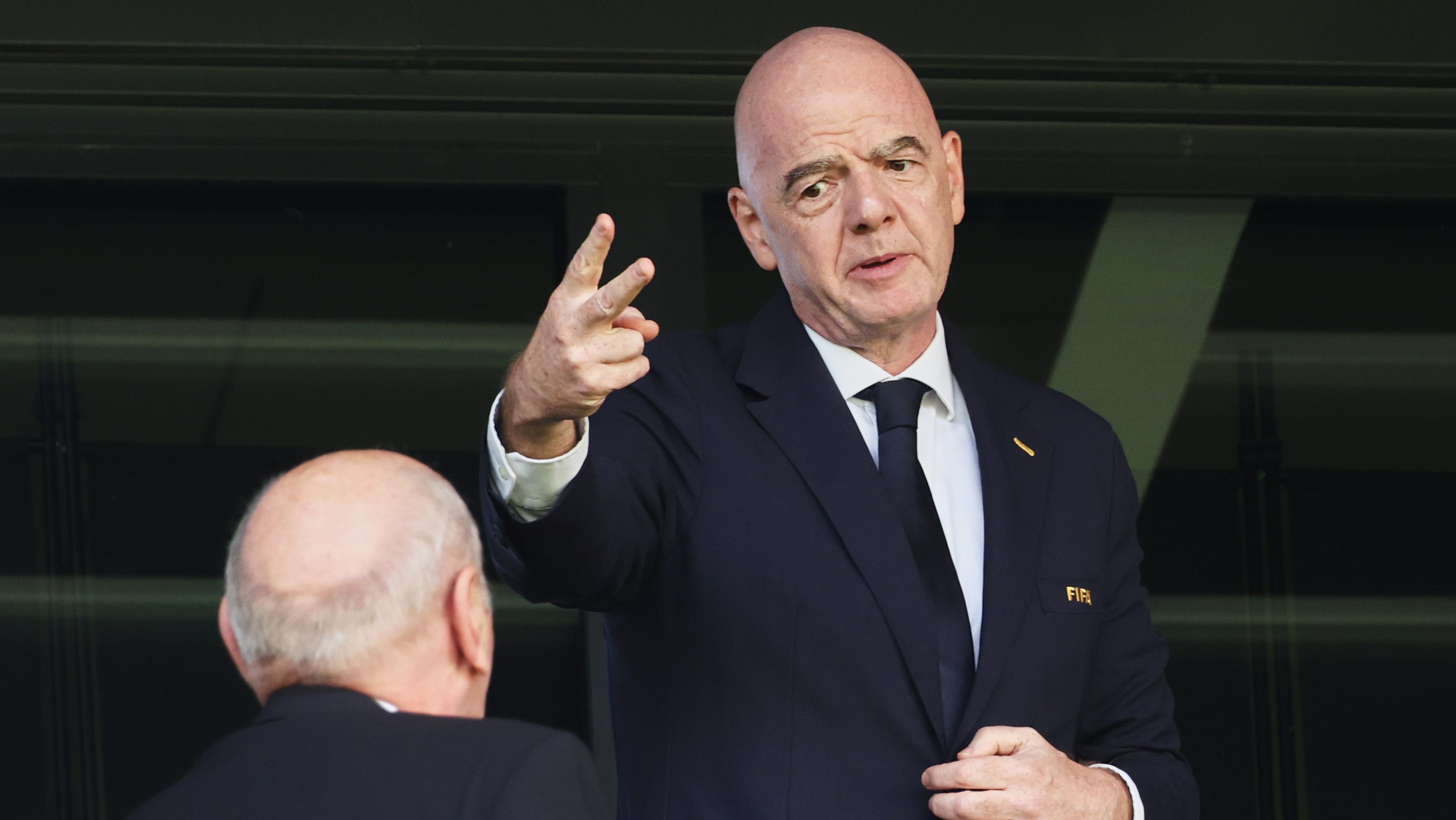 Revelan que Gianni Infantino tendría un segundo sueldo oculto en FIFA de casi $2 millones de dólares