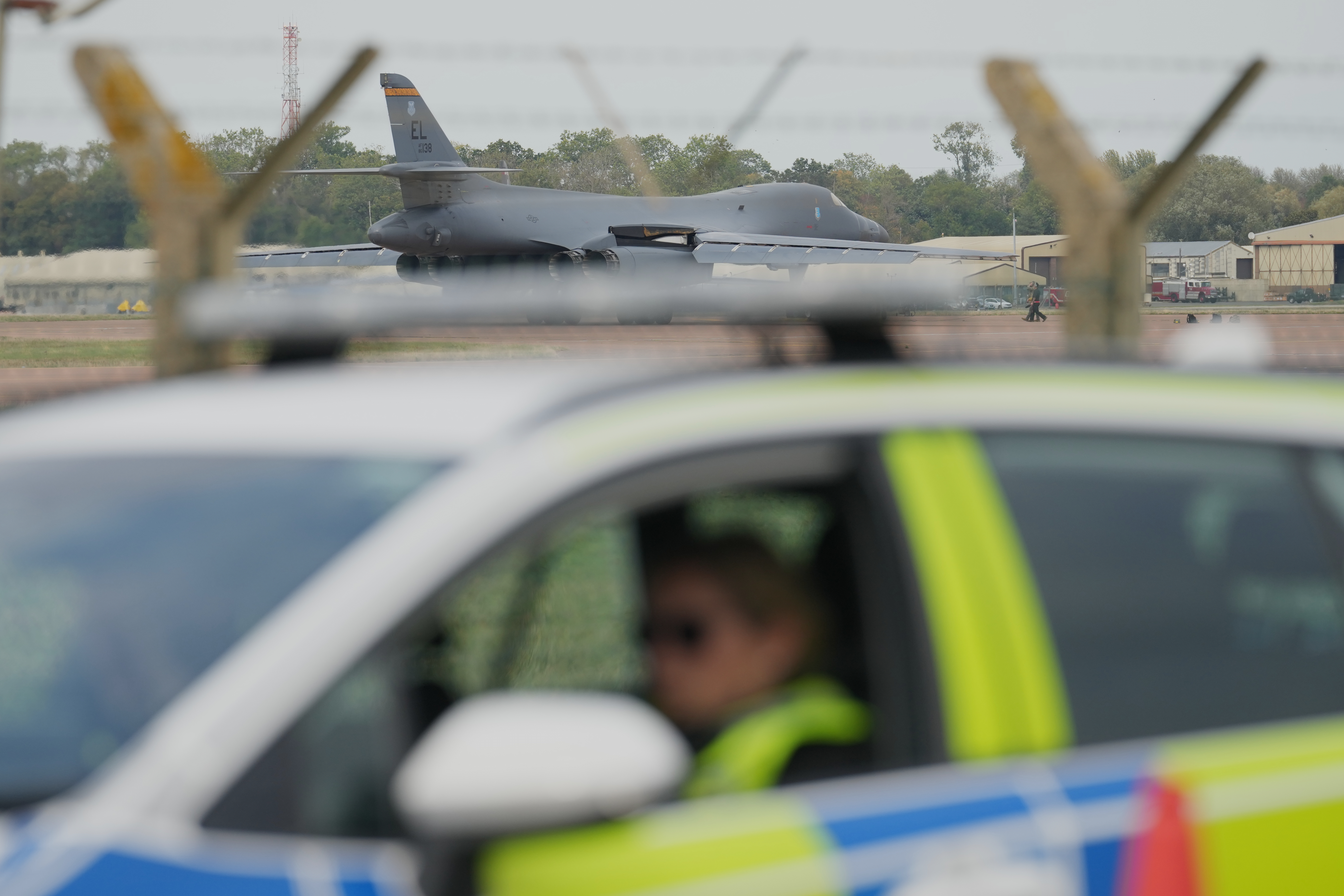 EE.UU. retira sus bombarderos de la base británica de Fairford tras alerta de seguridad