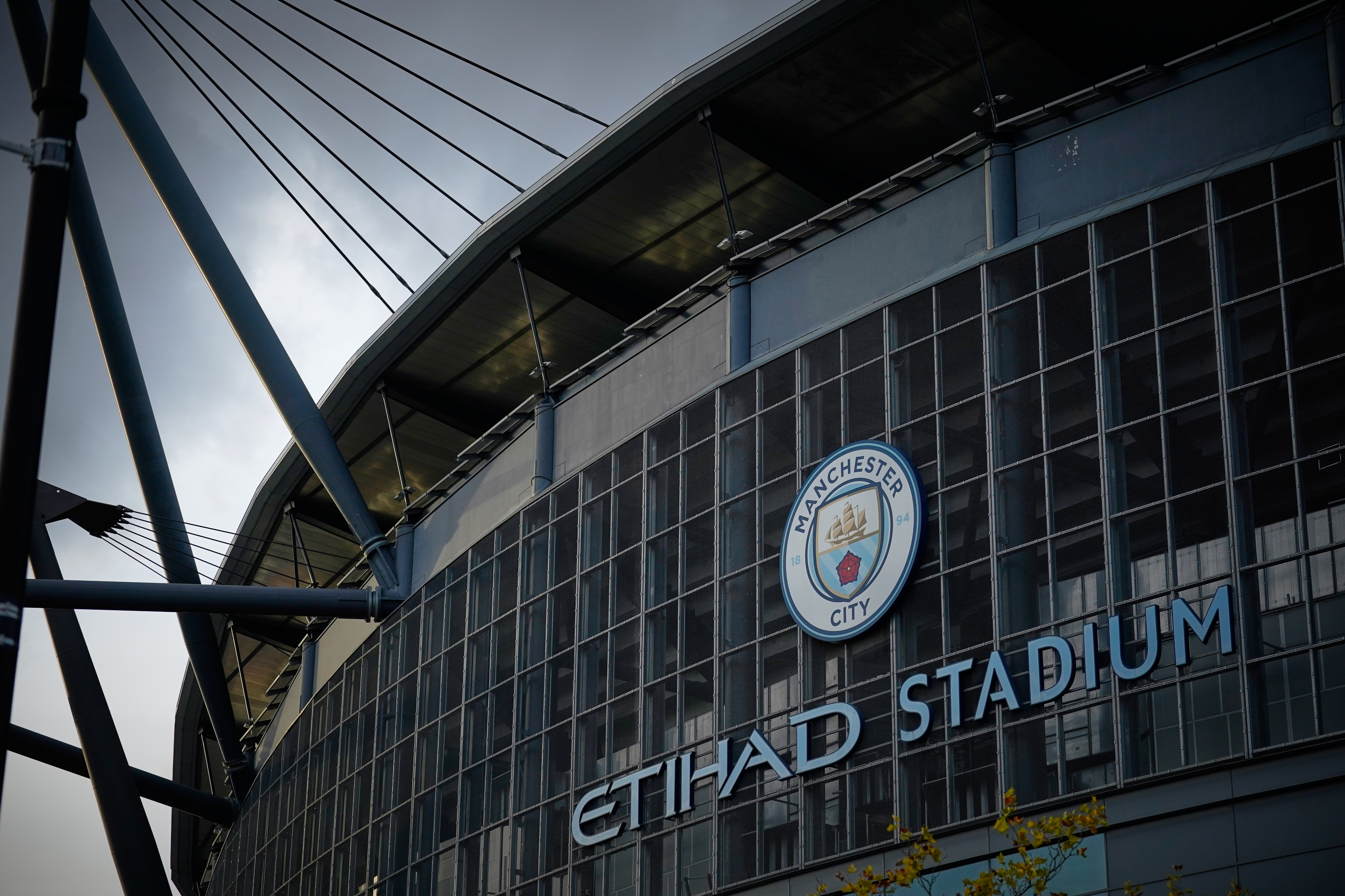 Emiratos Árabes Unidos advierte al Reino Unido por el caso del Manchester City