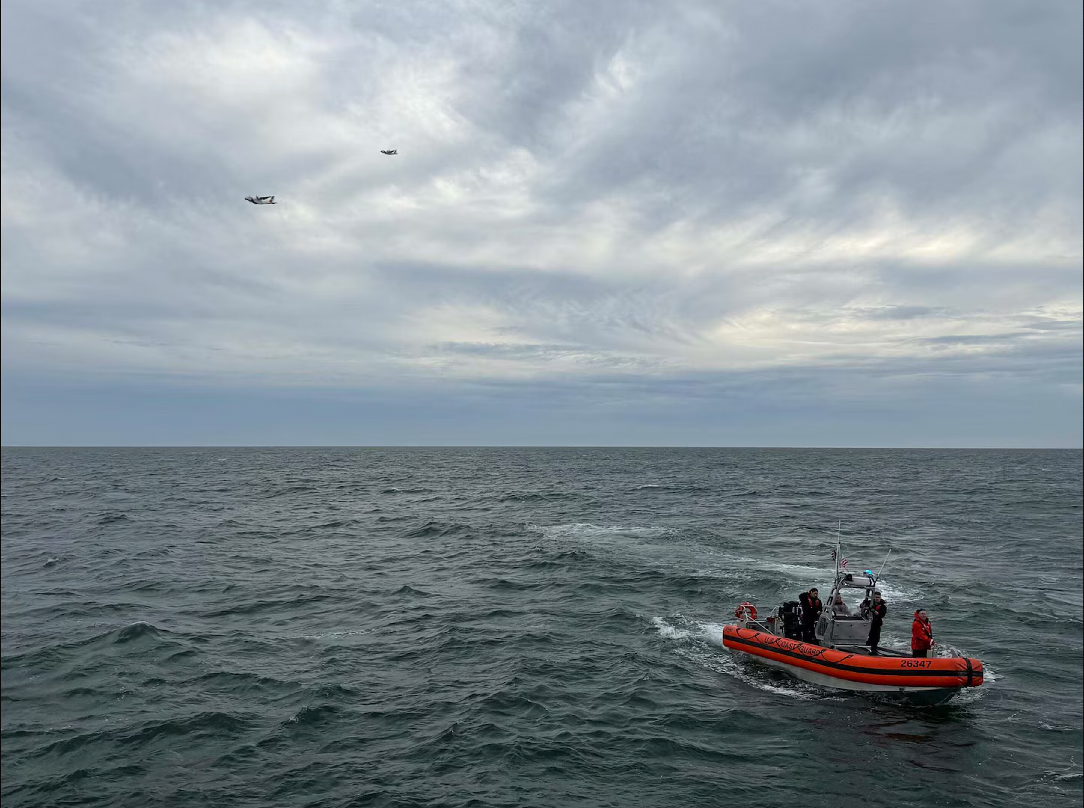 Guardia Costera halla los restos de un avión médico desaparecido frente a las costas de Massachusetts