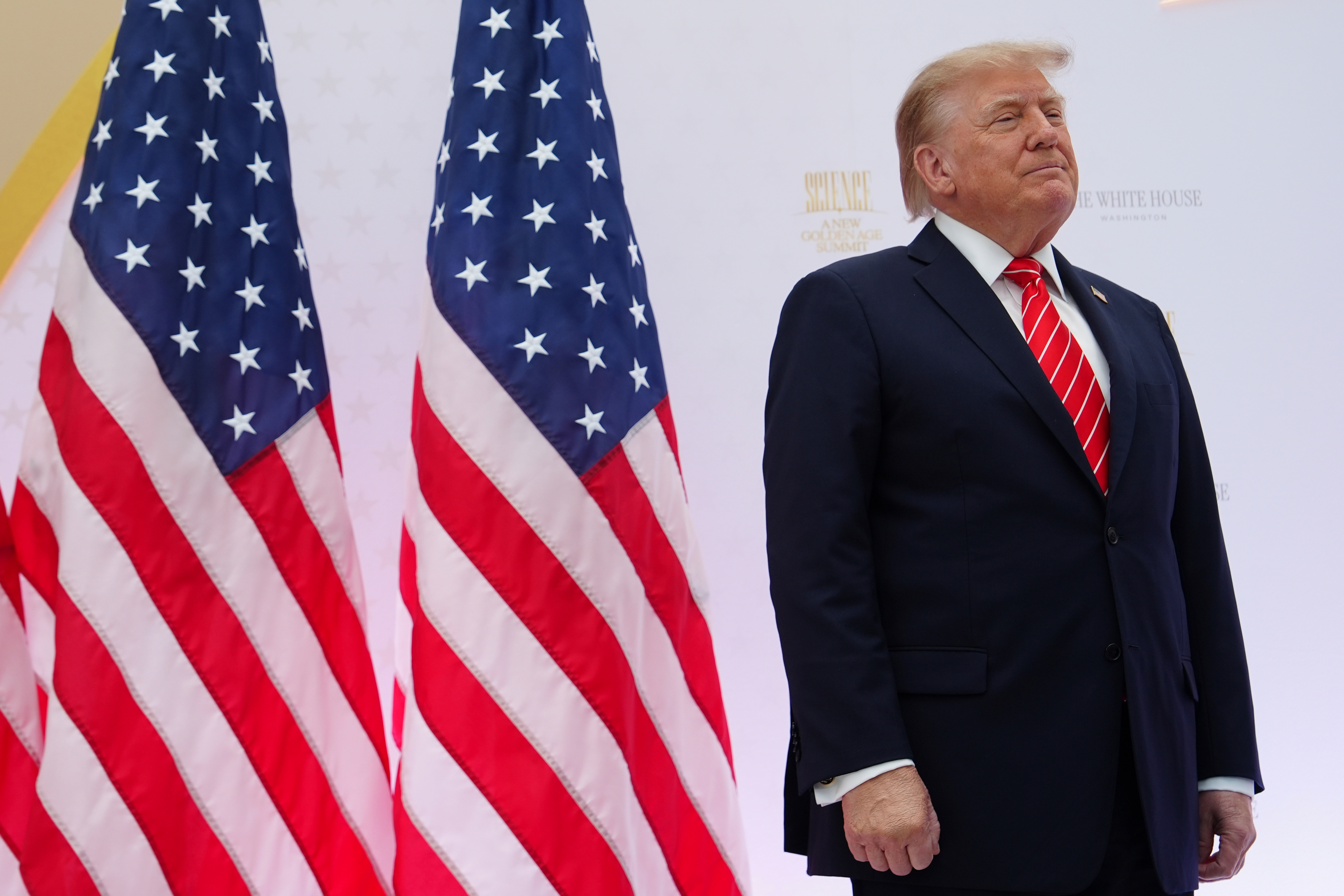 Trump atribuye a las “fake news” la polémica por sus palabras sobre Los Ángeles y San Diego