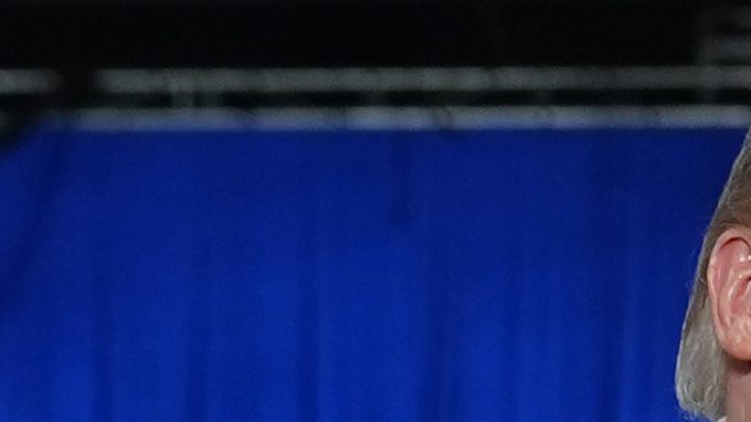 Trump dijo que impedirán que "los extranjeros ilegales criminales sean liberados" y "vetarán las ciudades y estados santuario".