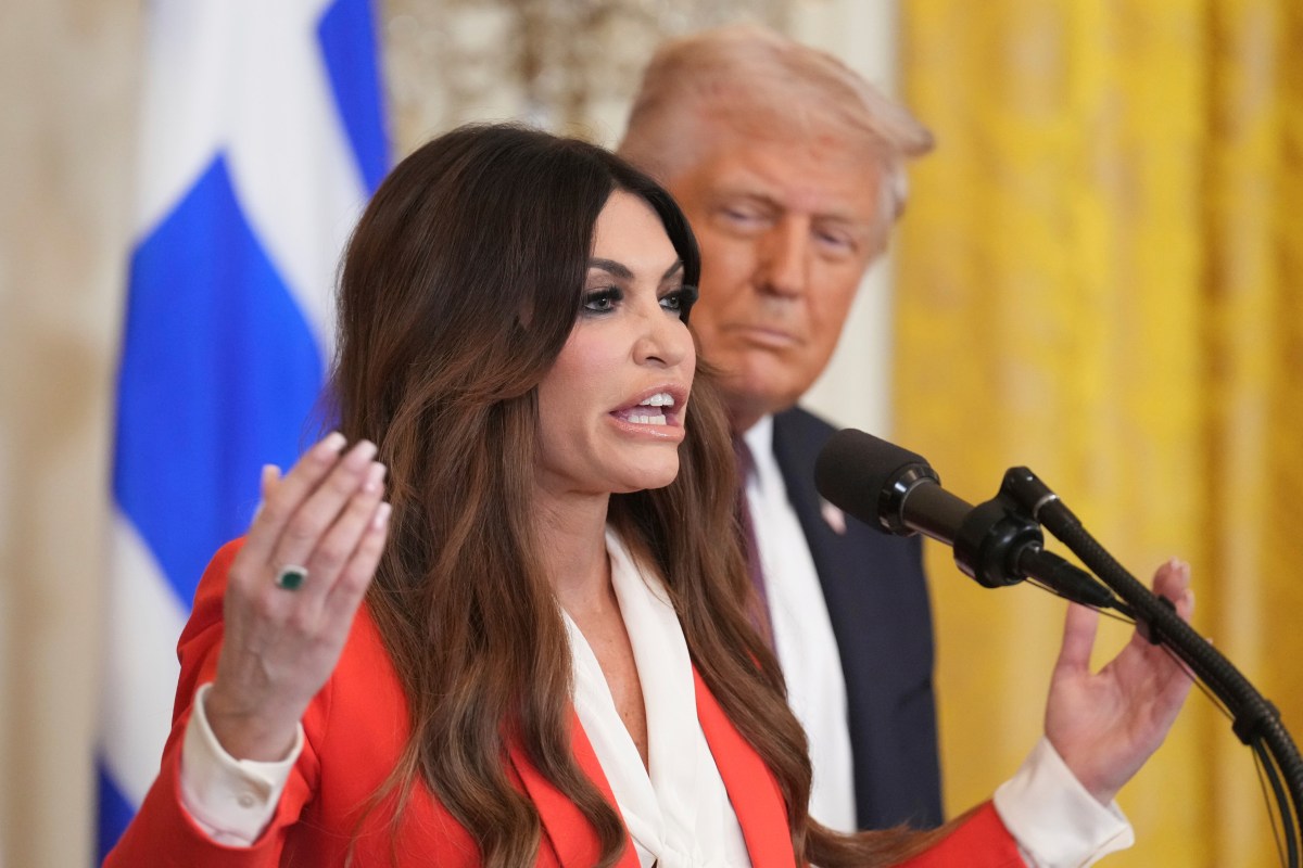 La Casa Blanca pidió a Kimberly Guilfoyle que renuncie como embajadora en Grecia