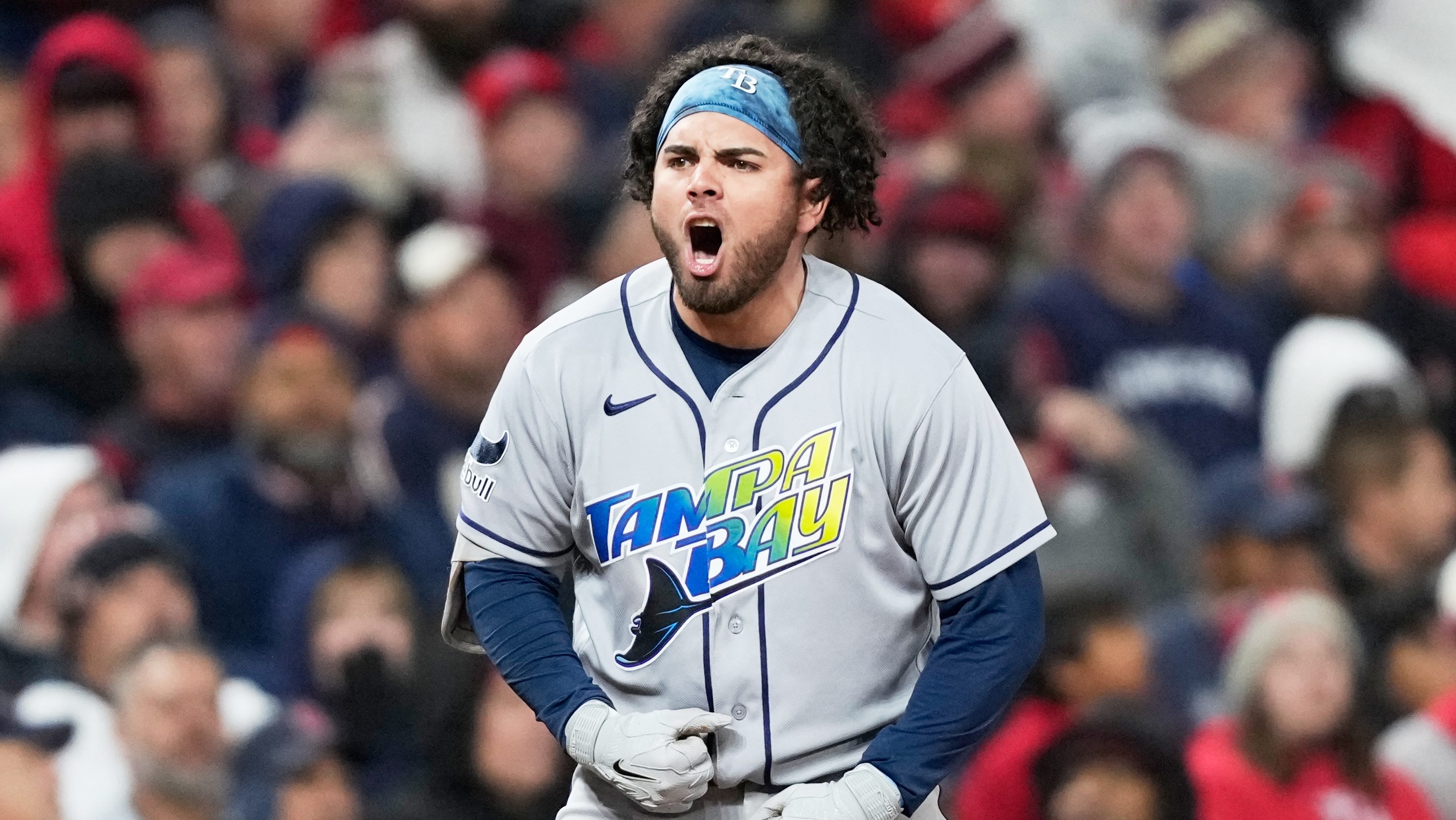 Rays igualan la serie ante Guardians con batazo clave del mexicano Jonathan Aranda